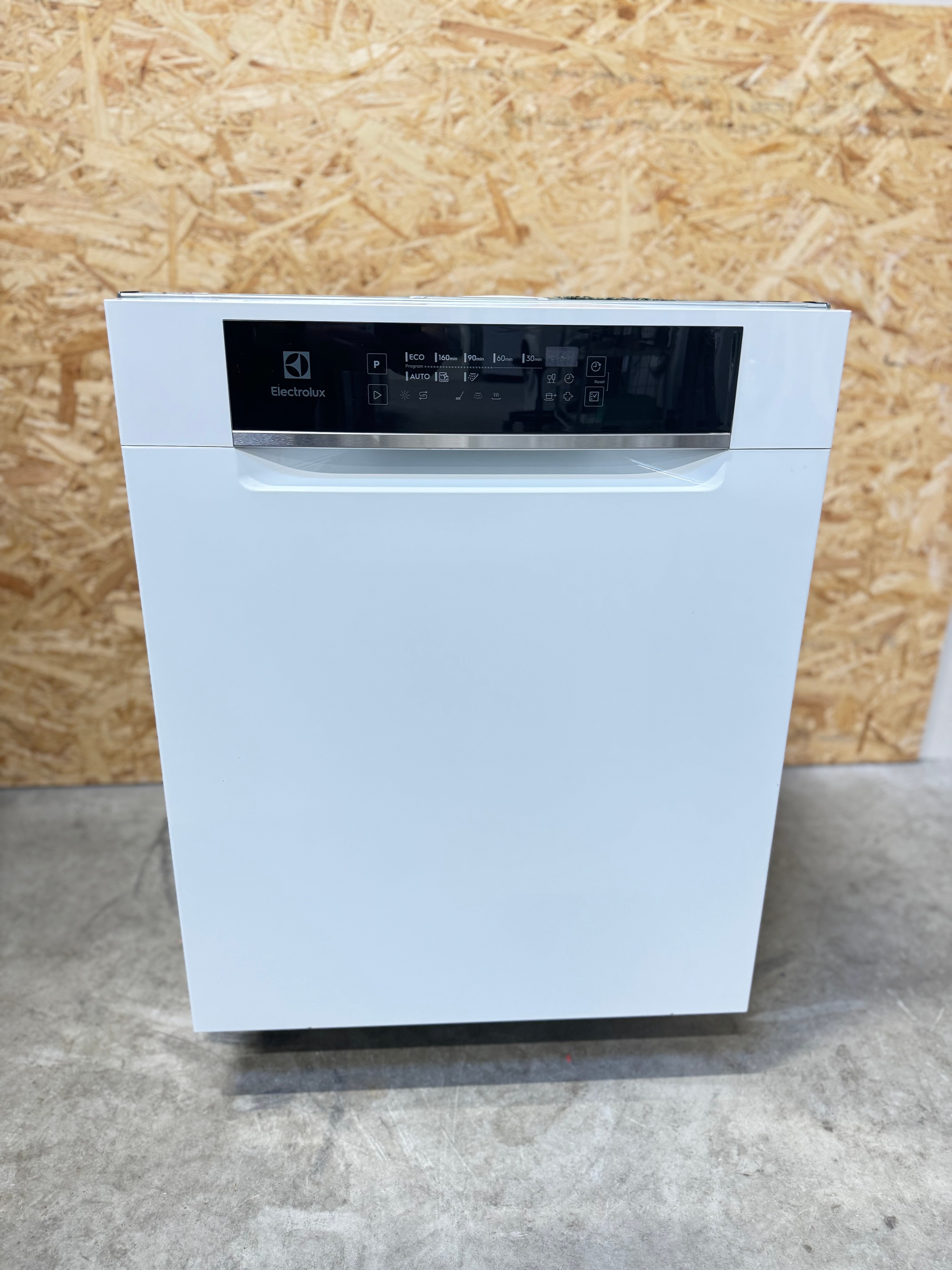 Electrolux opvaskemaskine ESG89400UW - D11096