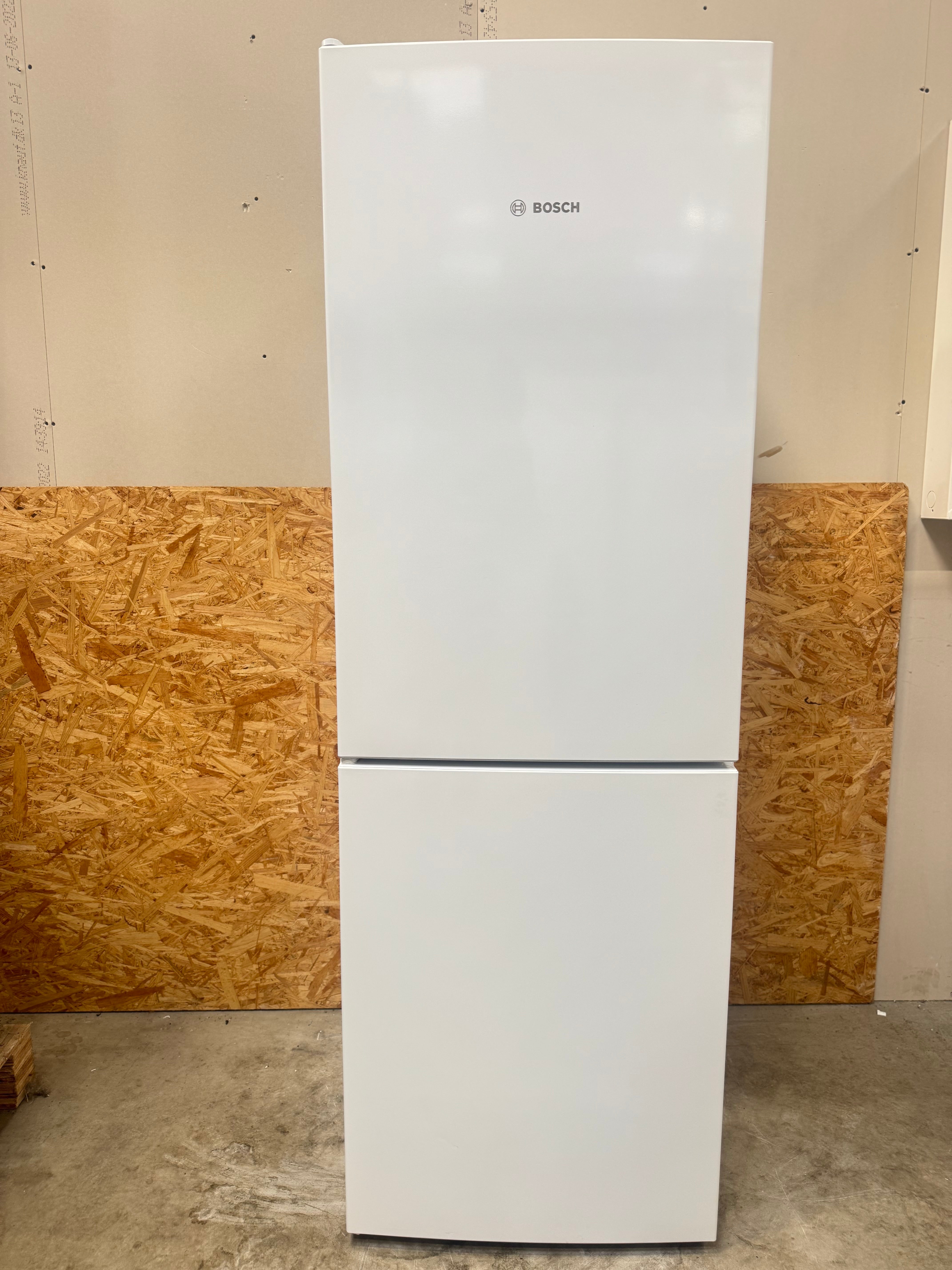 Bosch køle/fryseskab KGV33VW31 - D18285