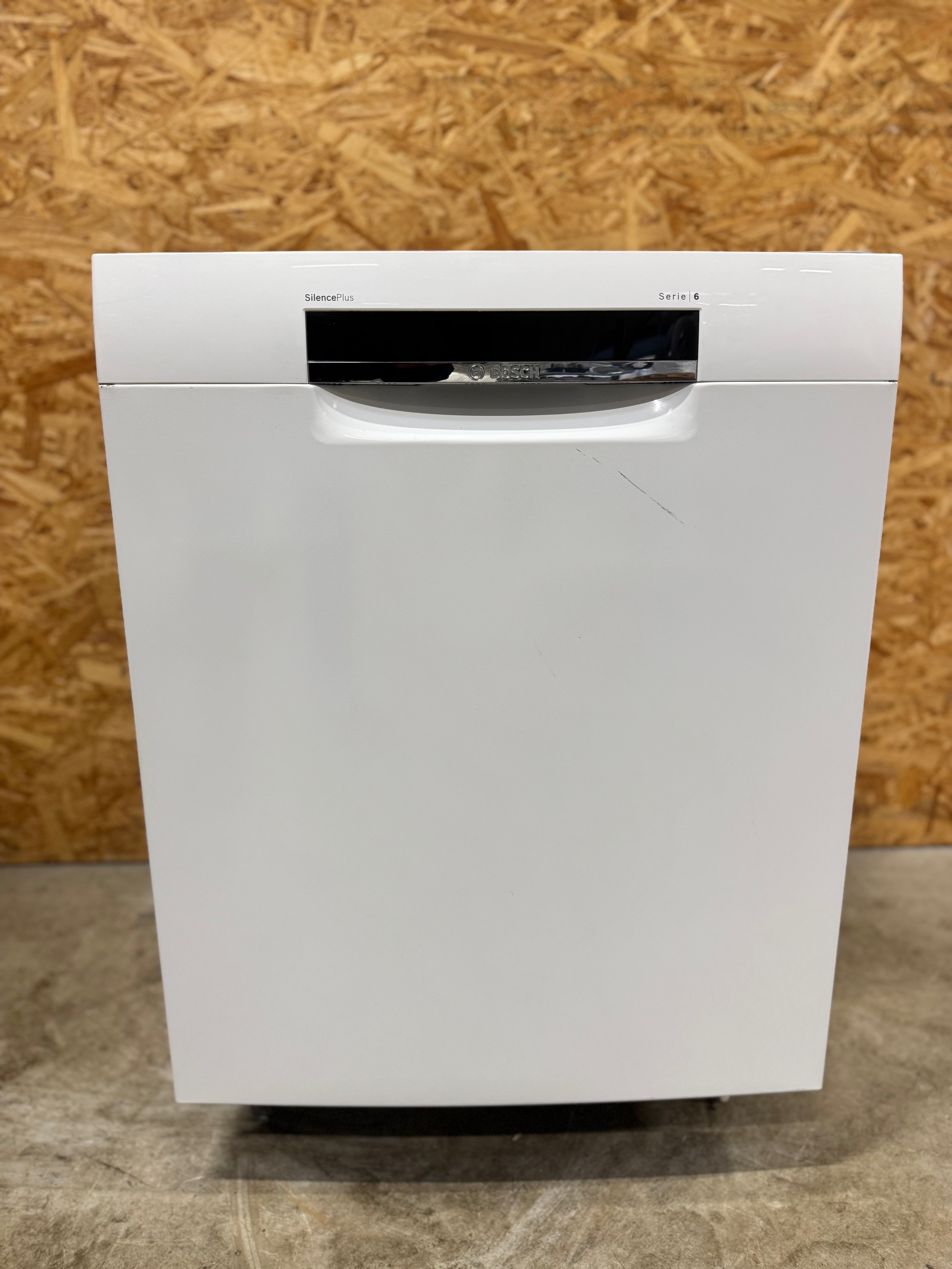 Bosch serie 6 opvaskemaskine SMU6ECW74S - D17322