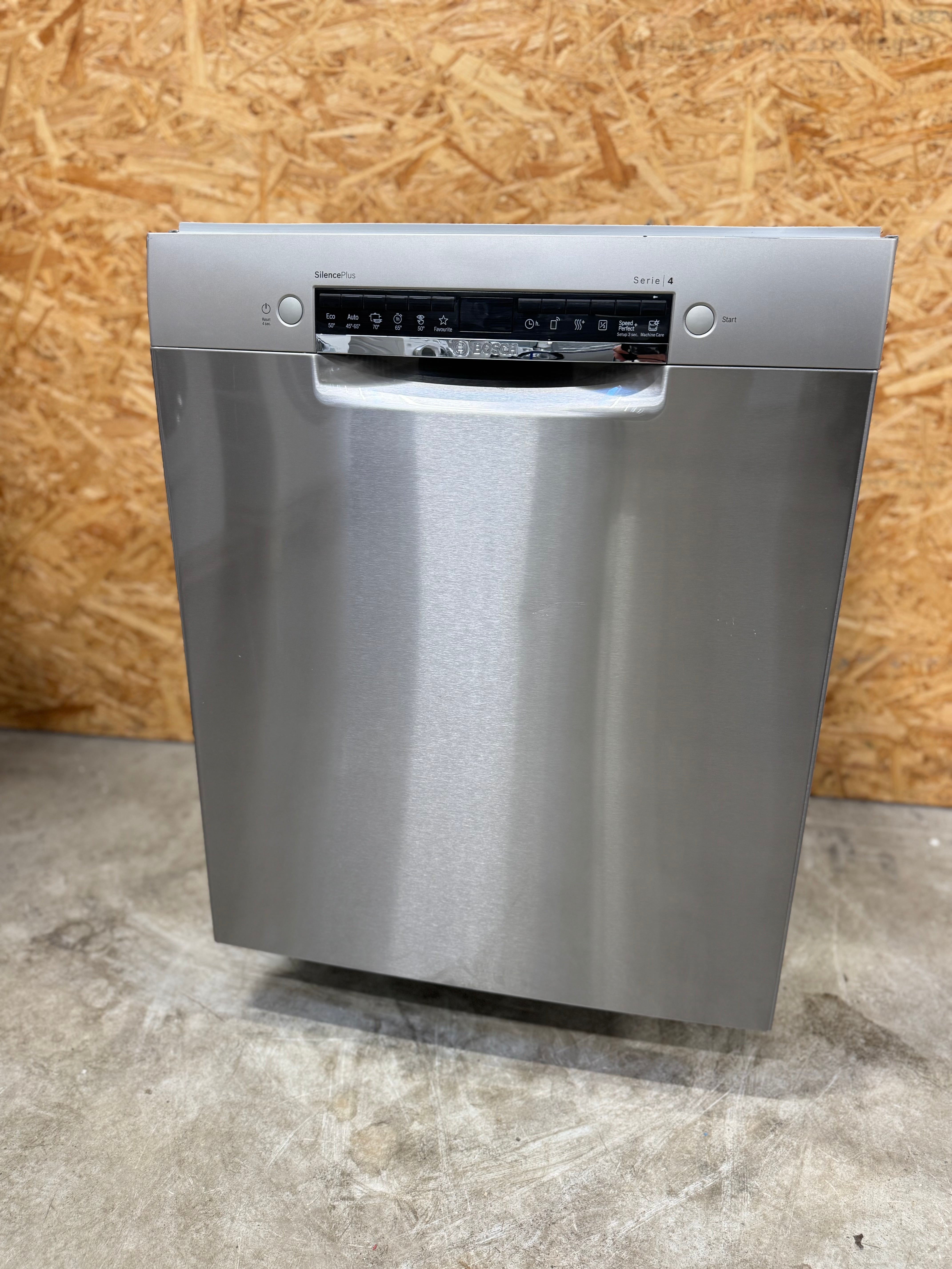 Bosch Series 4 opvaskemaskine SMU4HVI72S - D17037