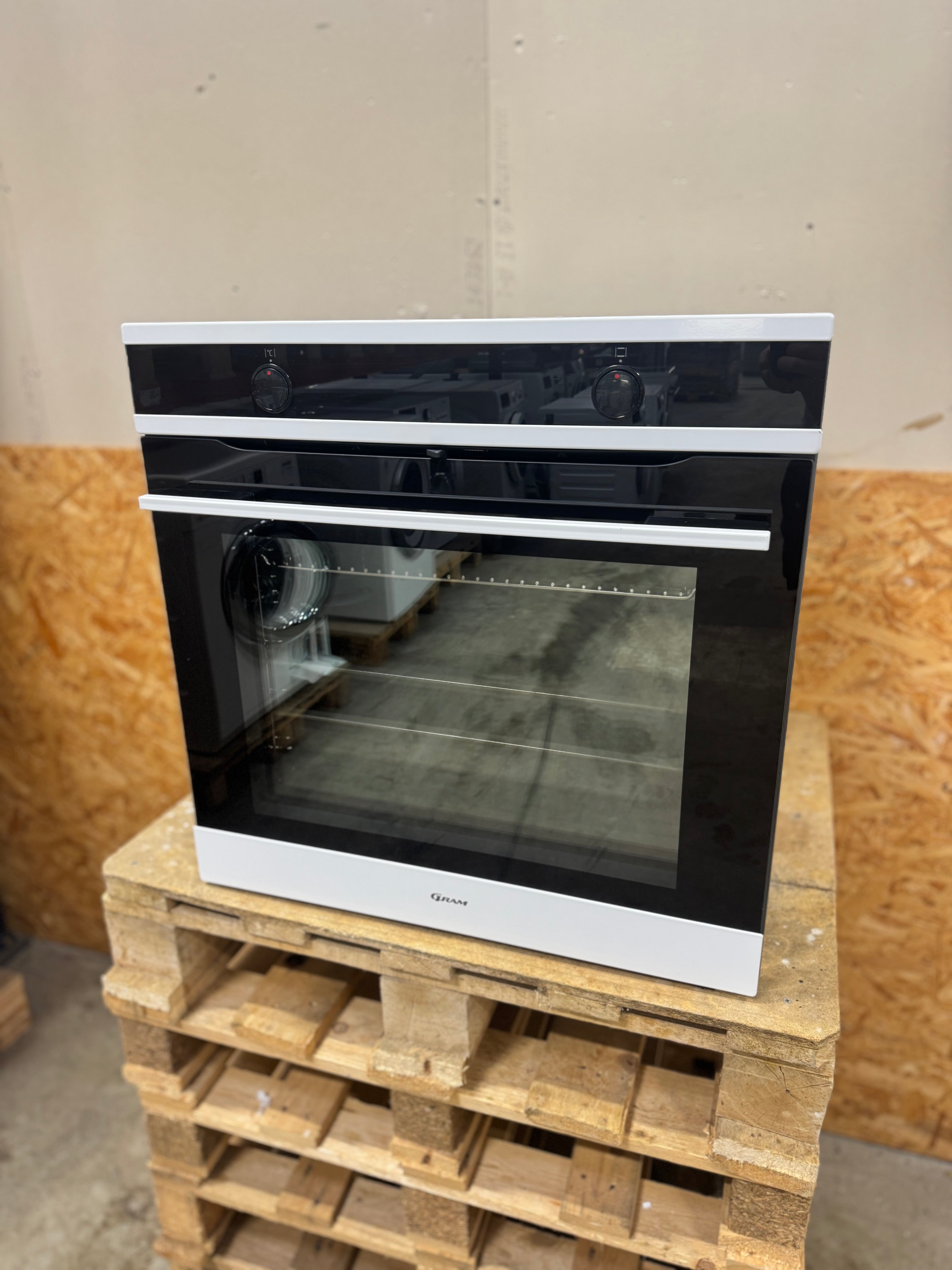 Gram indbygningsovn IO14610-90 - D17108