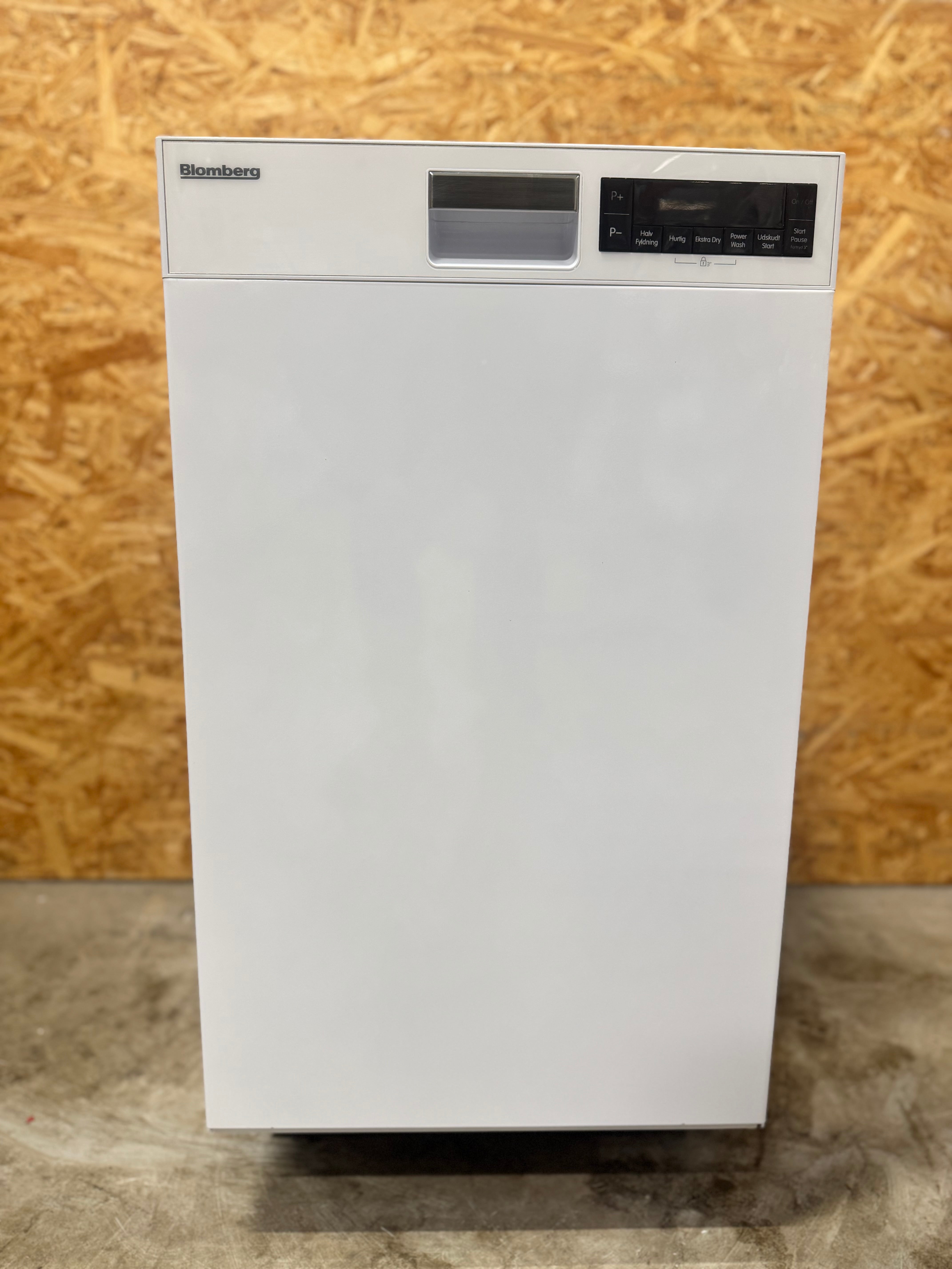 Blomberg 45cm opvaskemaskine GUS28S22W - D17881