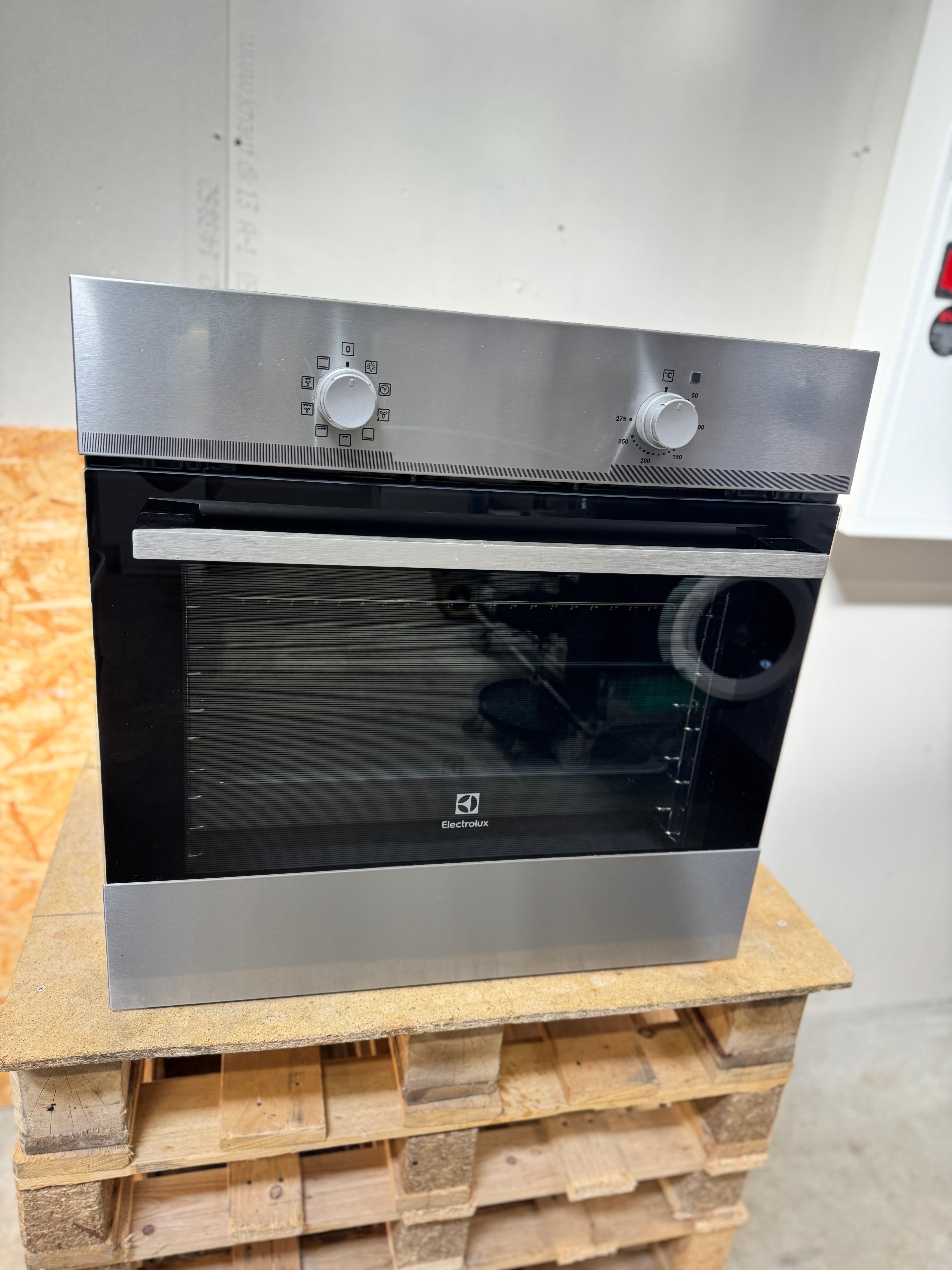 Electrolux indbygningsovn EKB100X - D15495