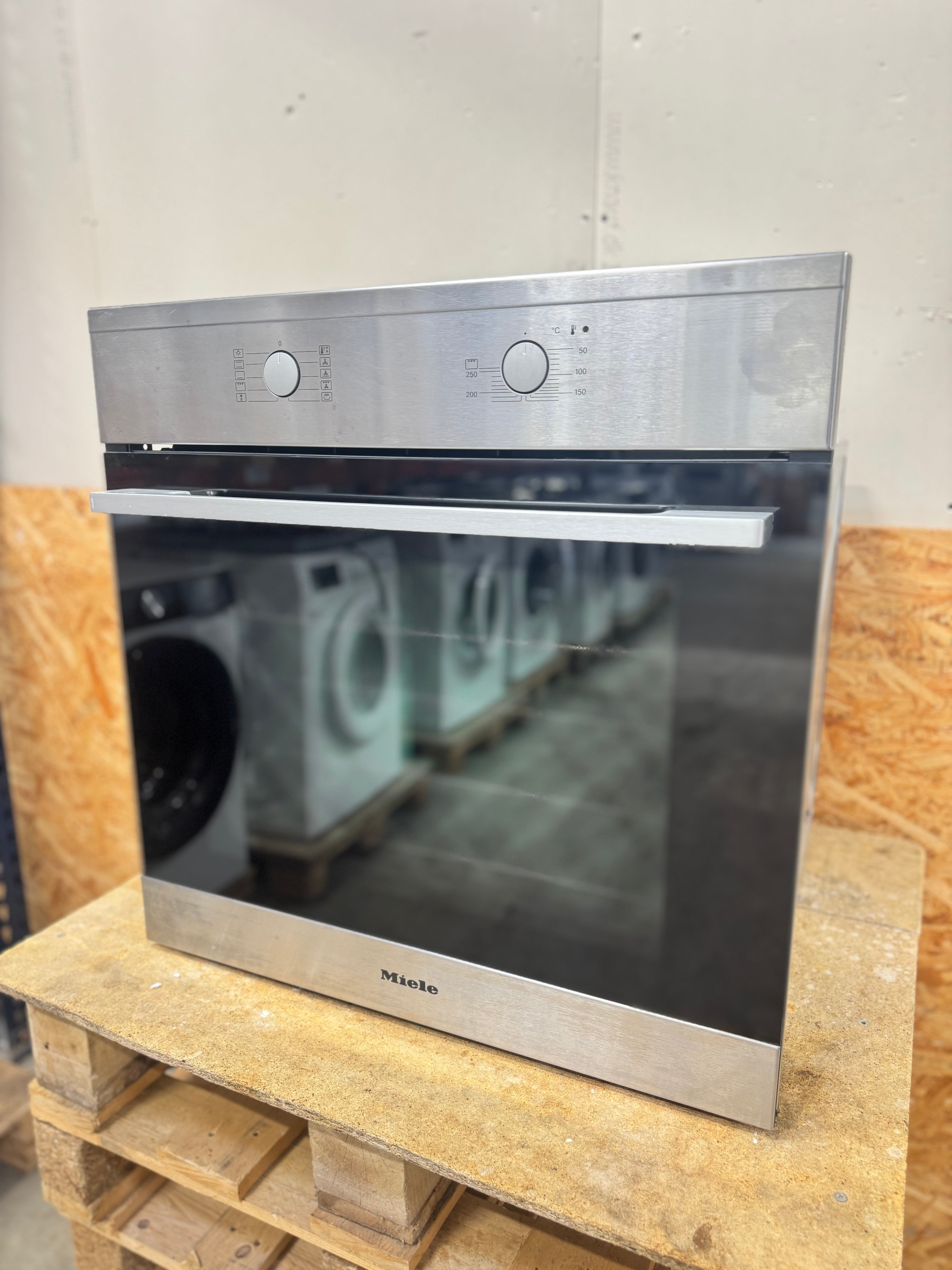 Miele indbygningsovn H2160B - D18027