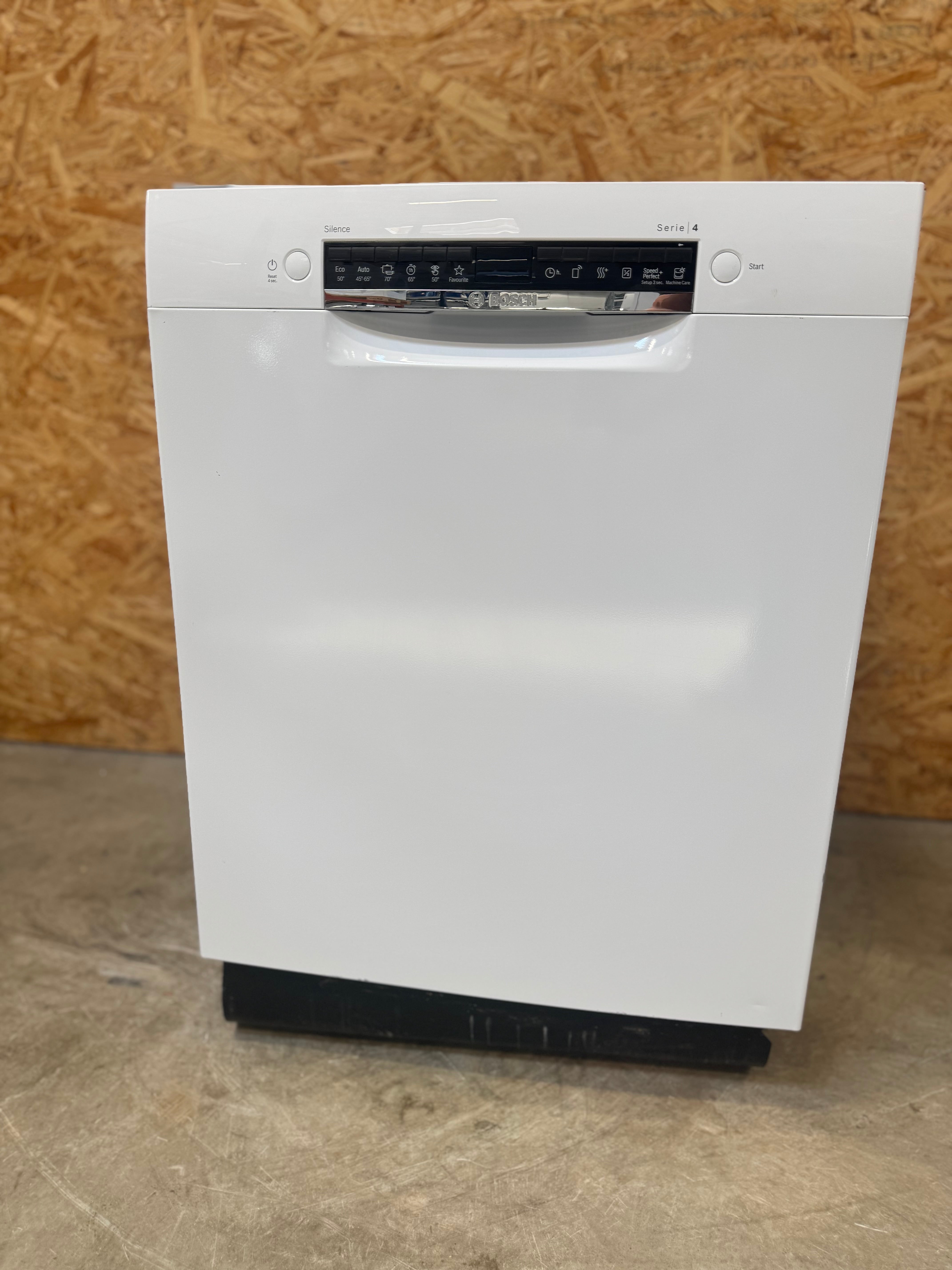 Bosch Series 4 opvaskemaskine SMU4HVW71S - D15632
