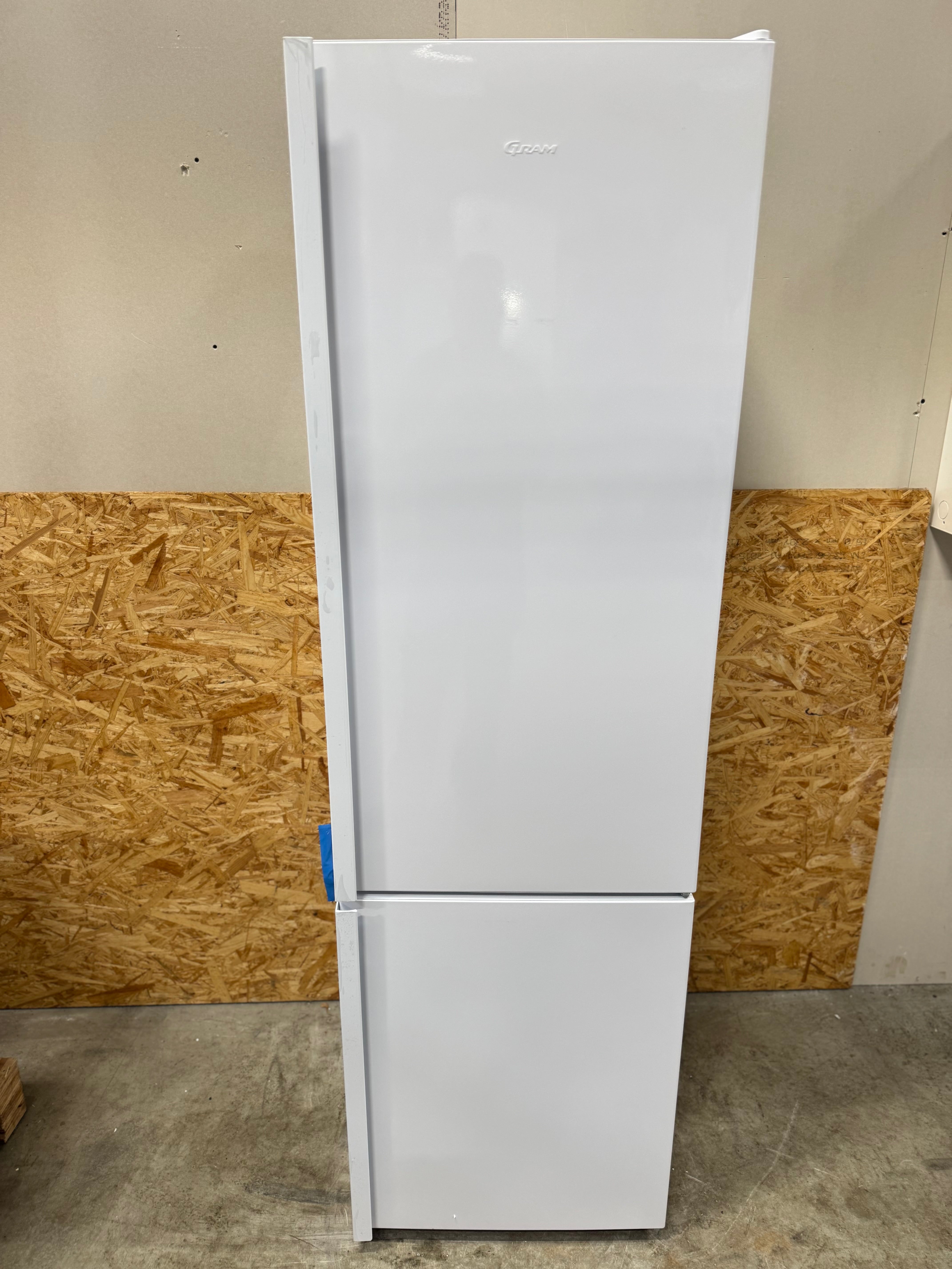 Gram køle/fryseskab KF471854 - D13346