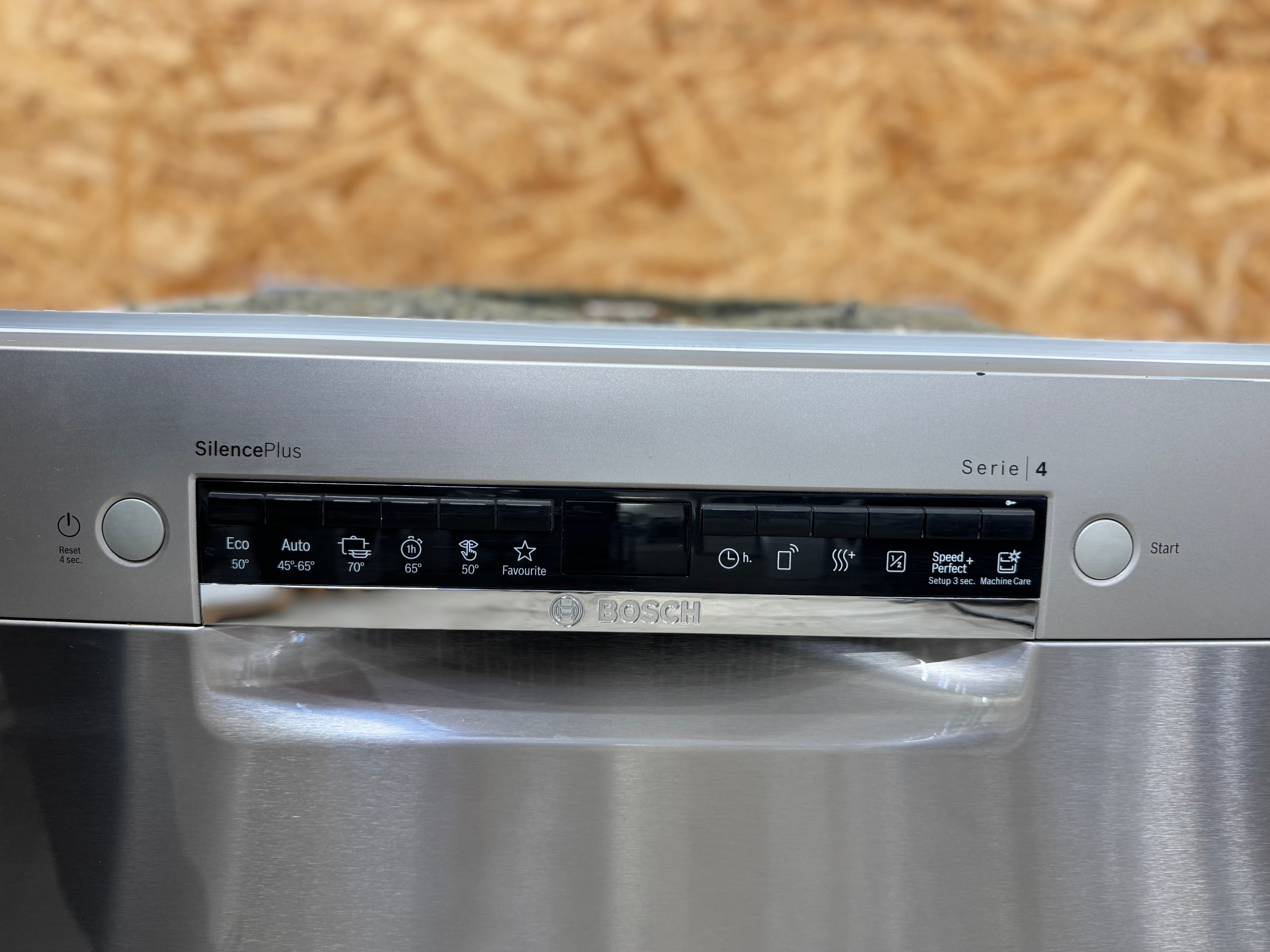 Bosch Series 4 opvaskemaskine SMU4HVI72S - D17037