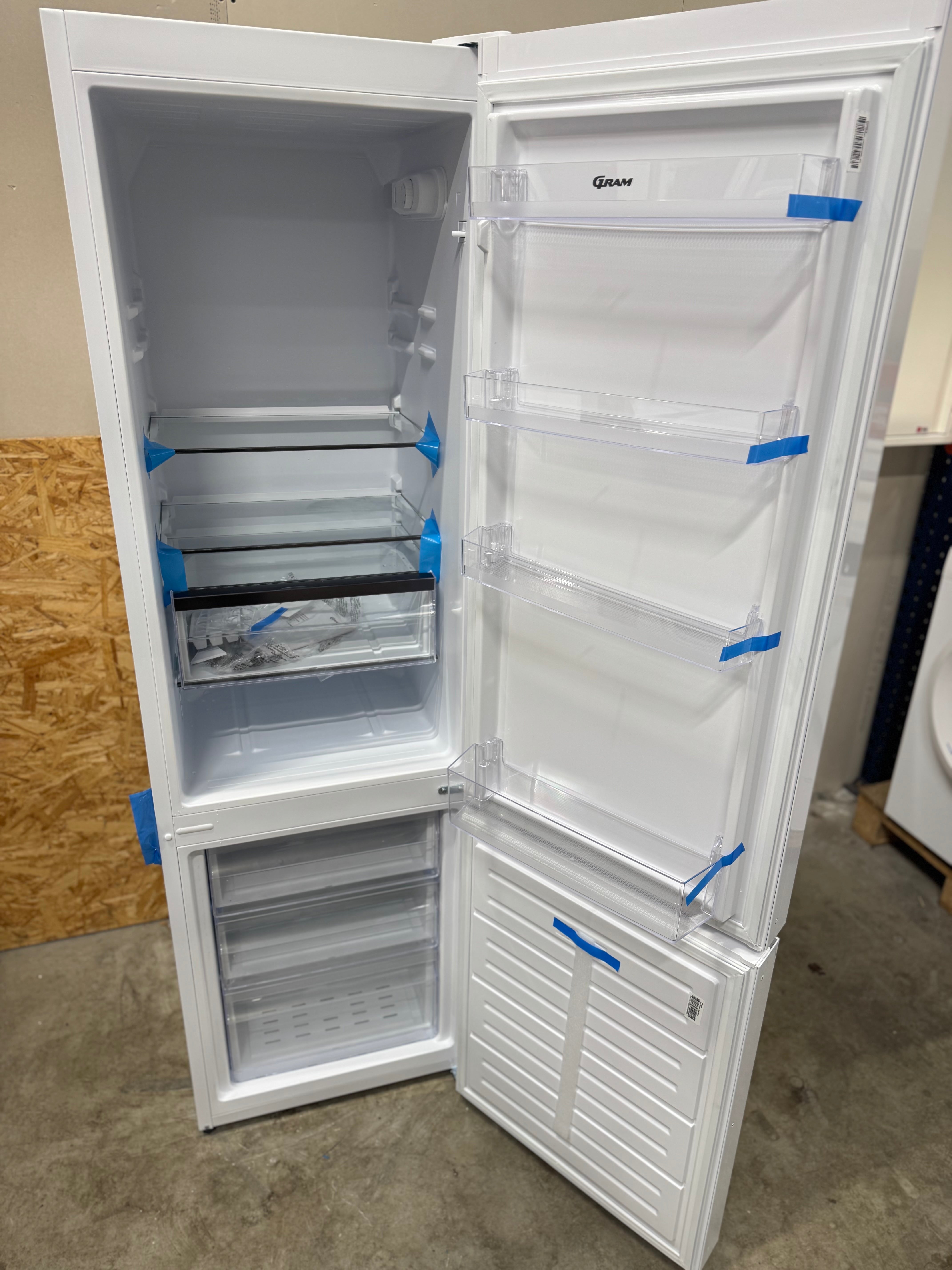 Gram køle/fryseskab KF471854 - D13346