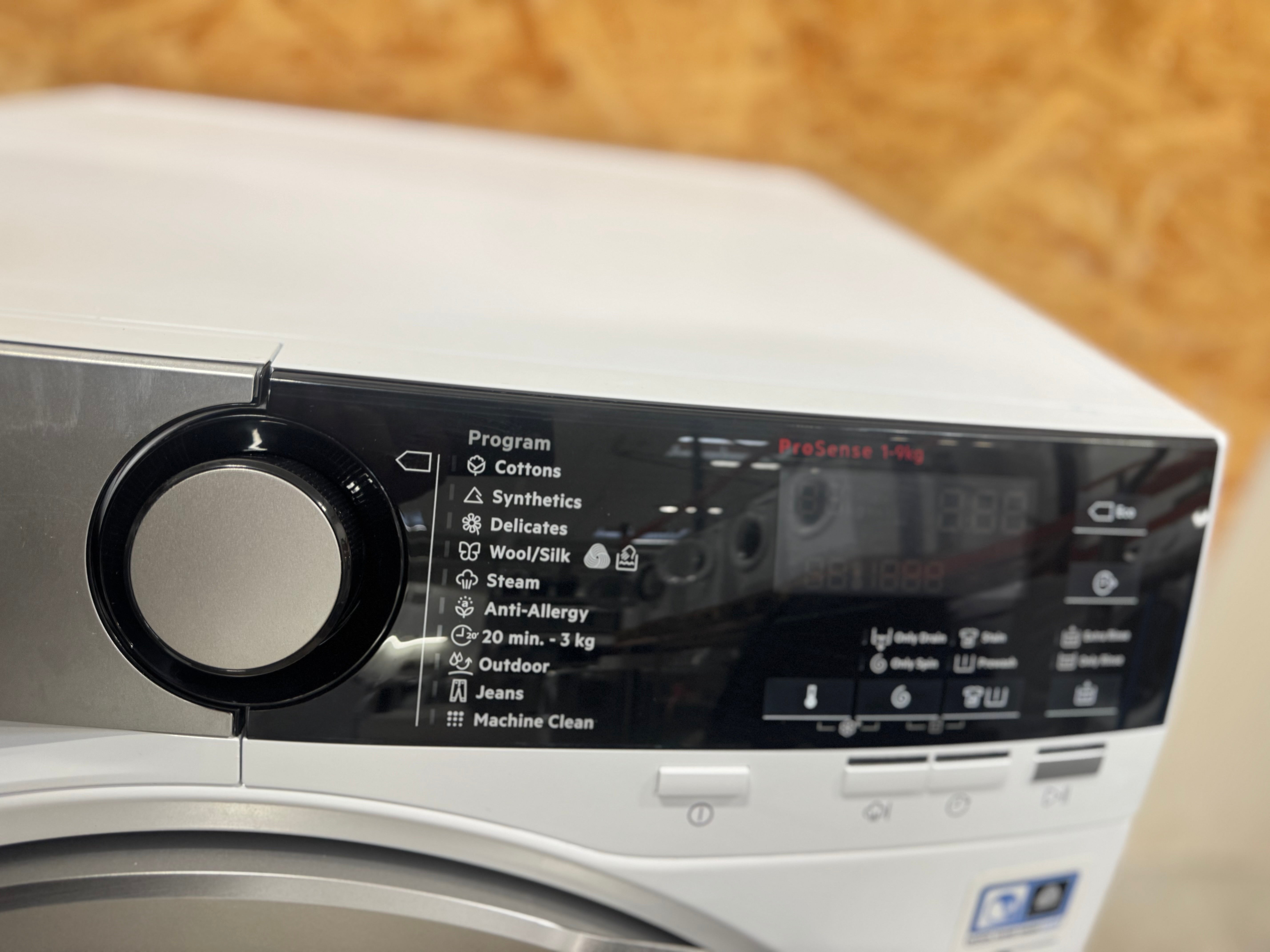 AEG ProSteam 9 kg. vaskemaskine L7FEP947E - D17651