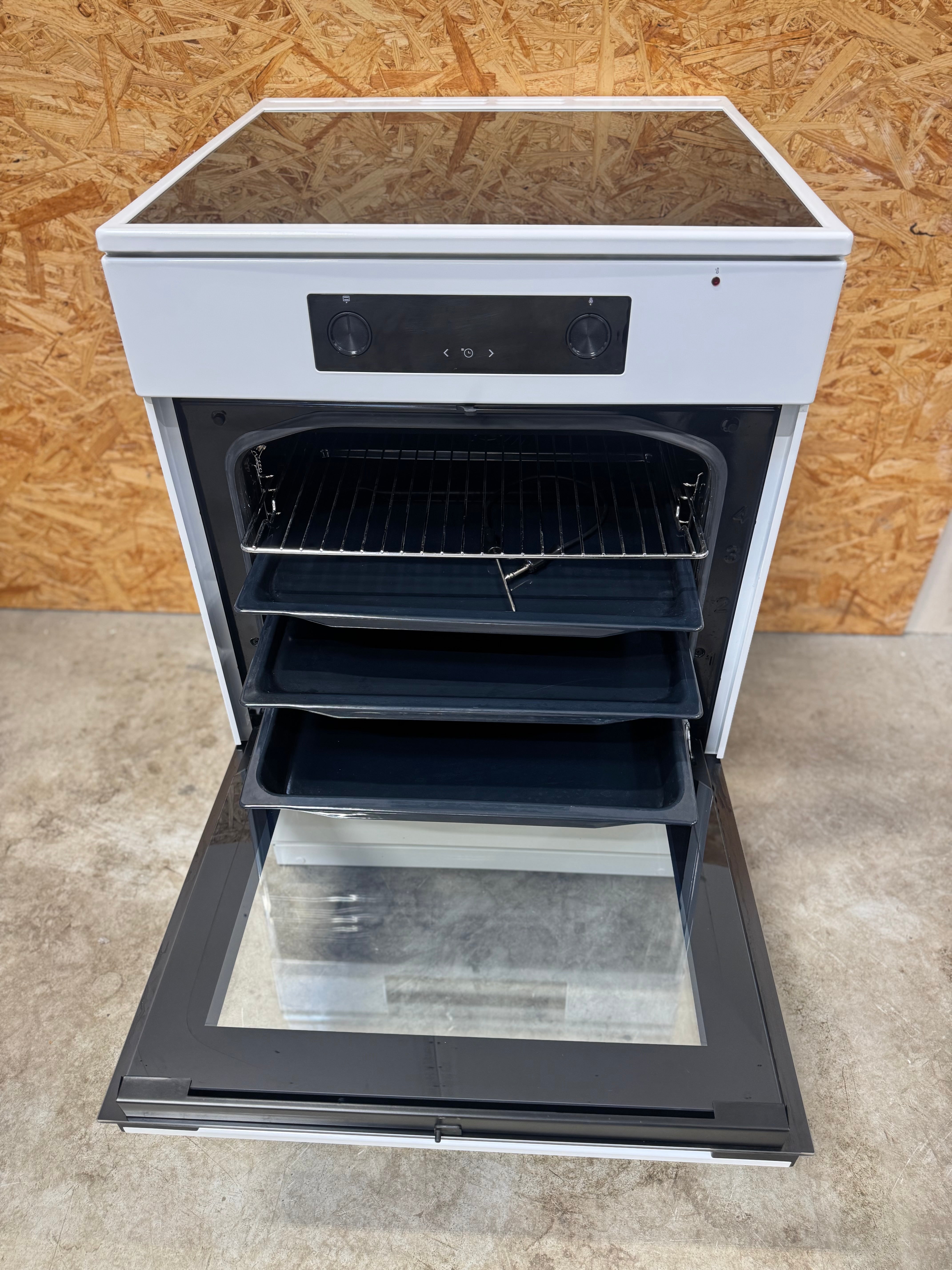 Hisense induktions komfur HCI8647WG - D17656