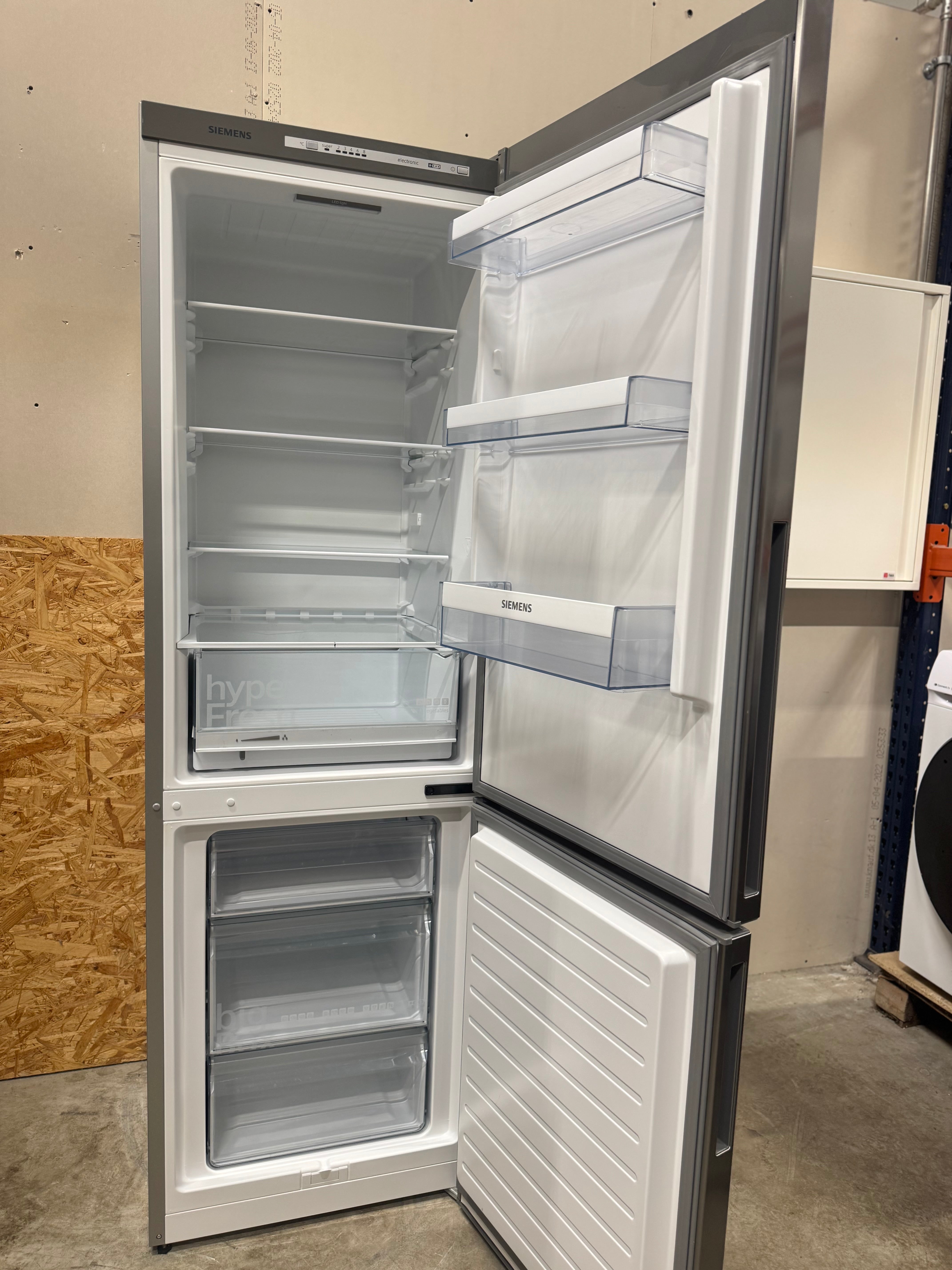 Siemens køle/fryseskab KG36VVI32 - D17475