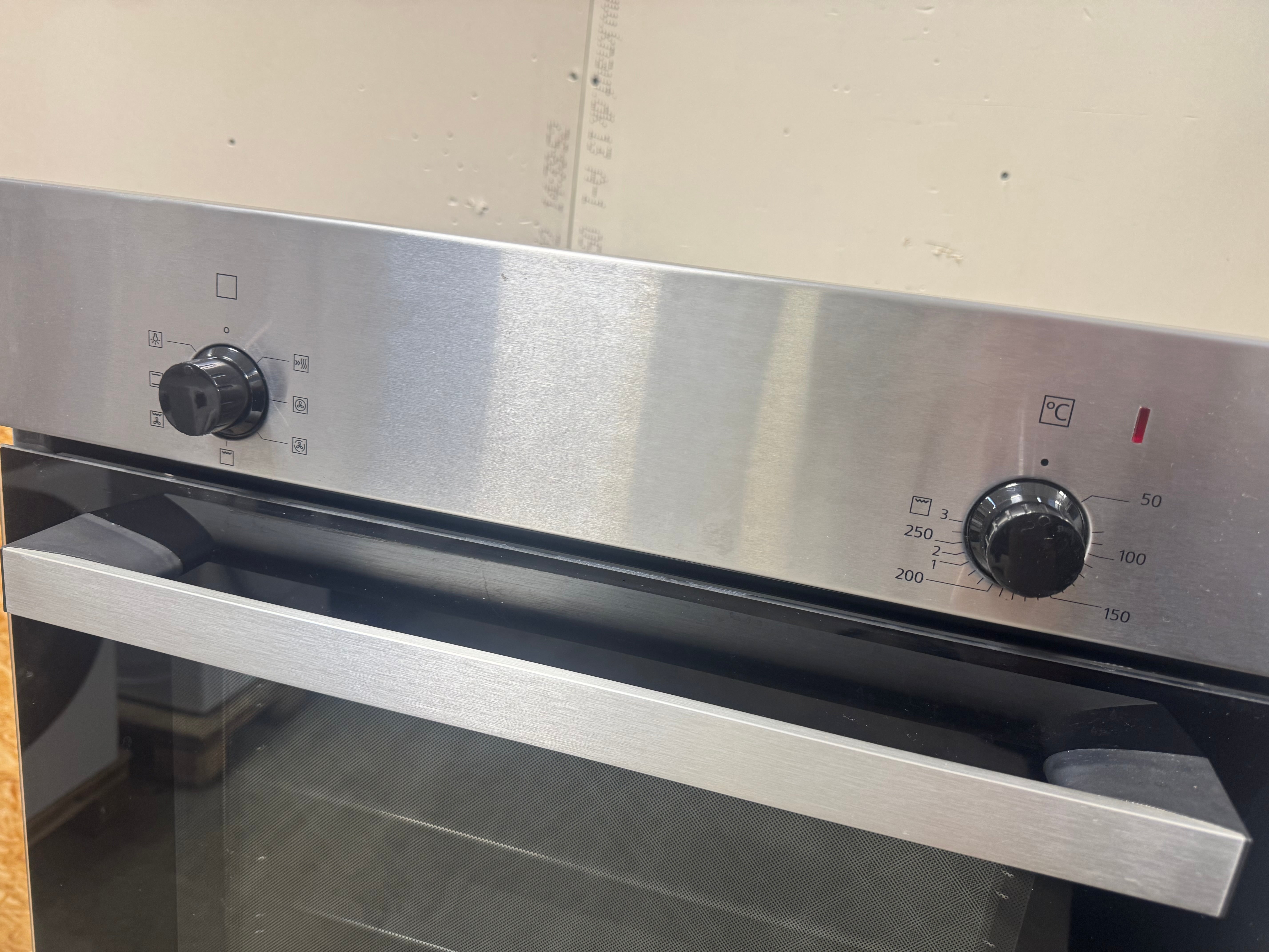 Siemens indbygningsovn HB010FBR1S - D18158