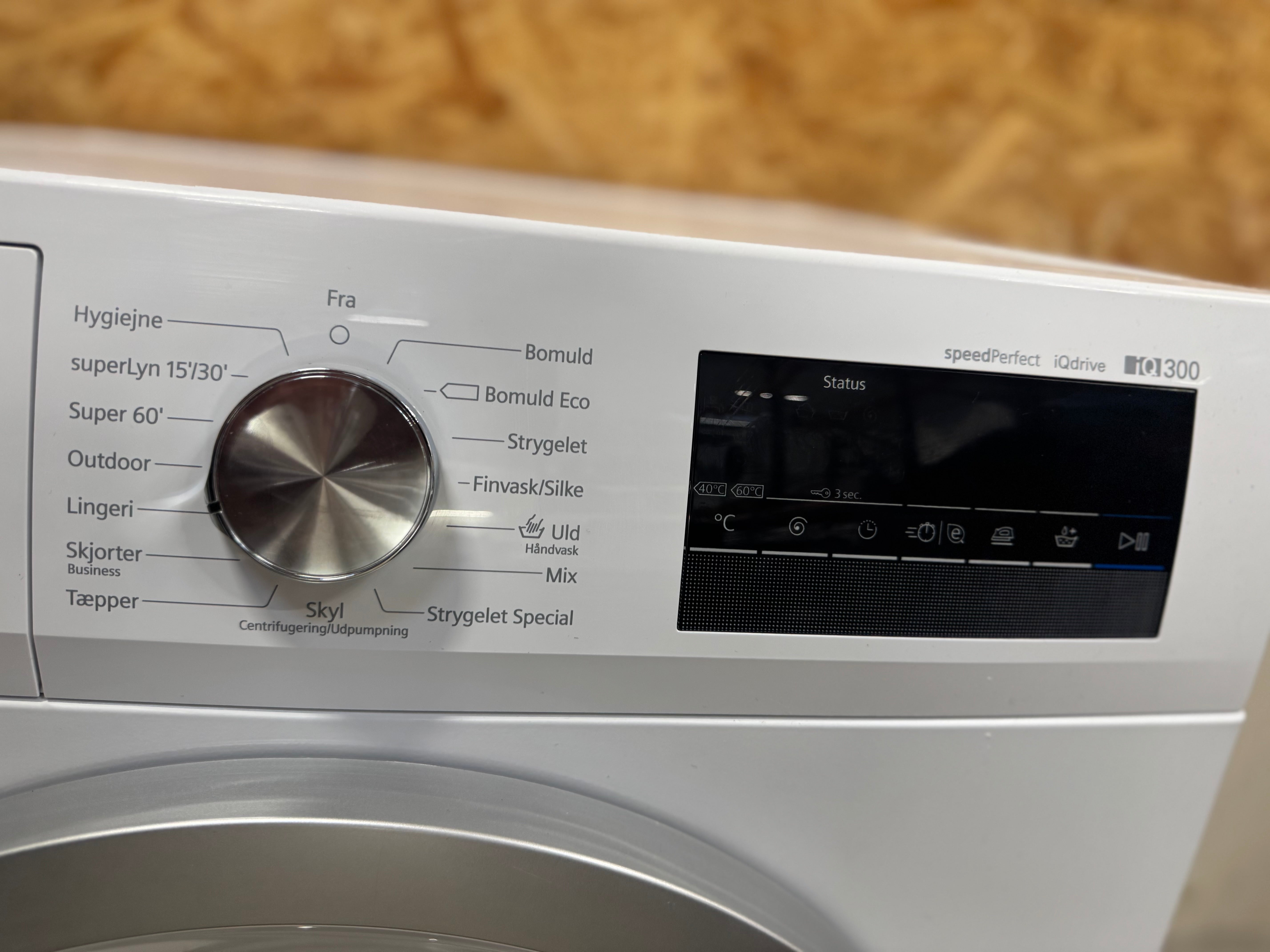 Siemens iQ300 vaskemaskine WM14N207DN - D17539