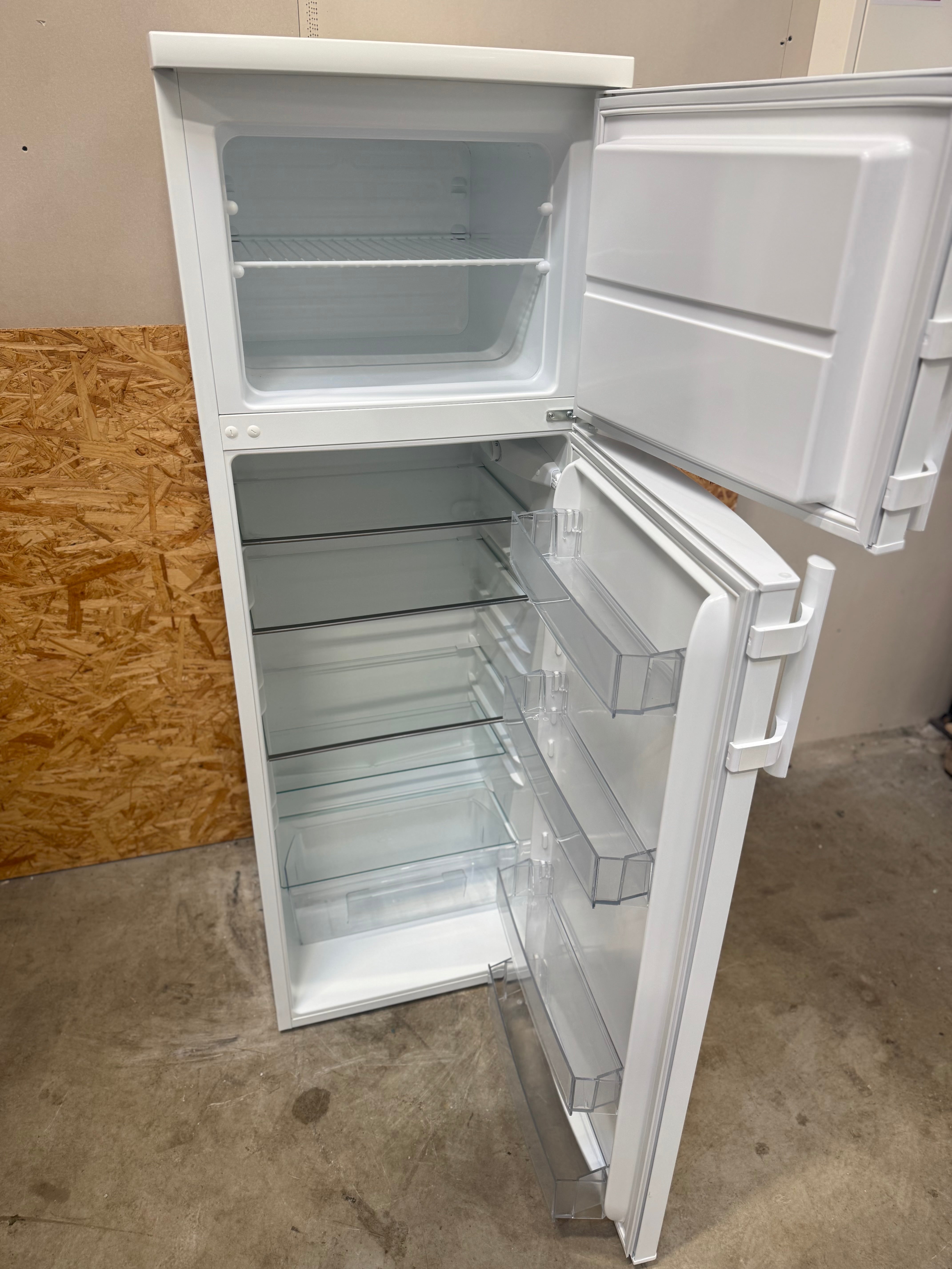 Electrolux køle/fryseskab EJ2801AOW2 - D18811