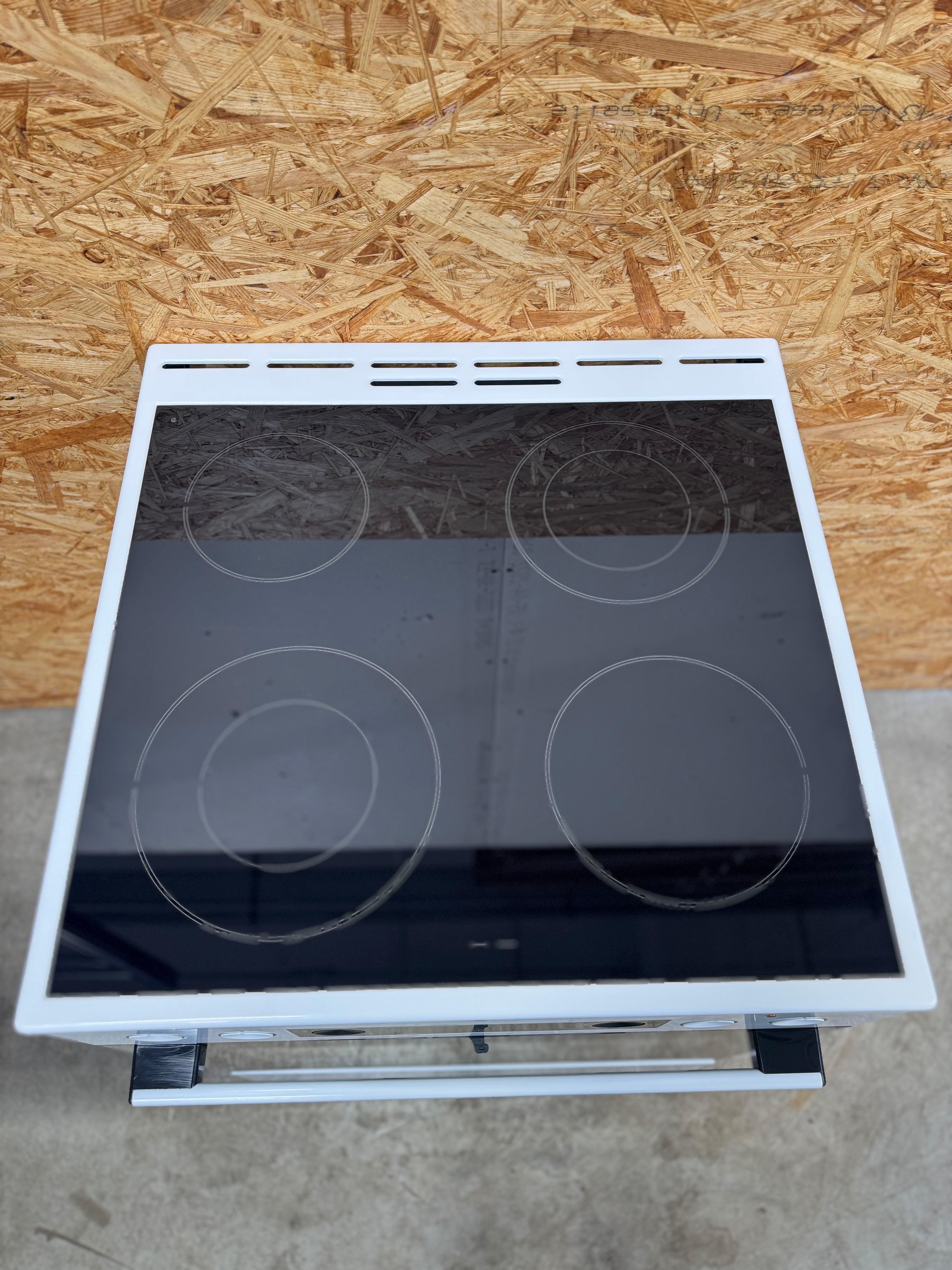 Gorenje keramisk komfur GEC6D60WPB - D16551