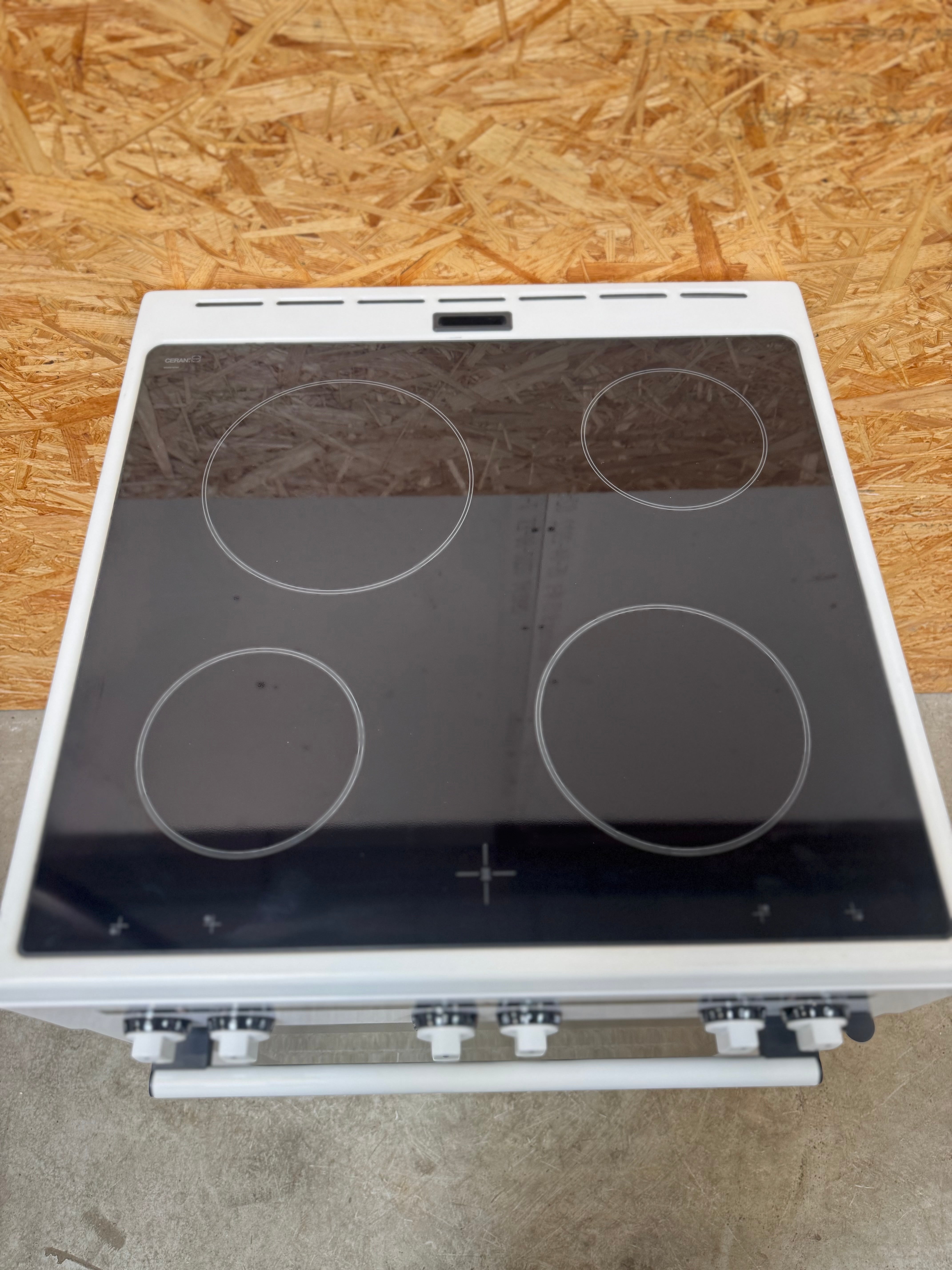 Bosch keramisk komfur HL122210S - D15672