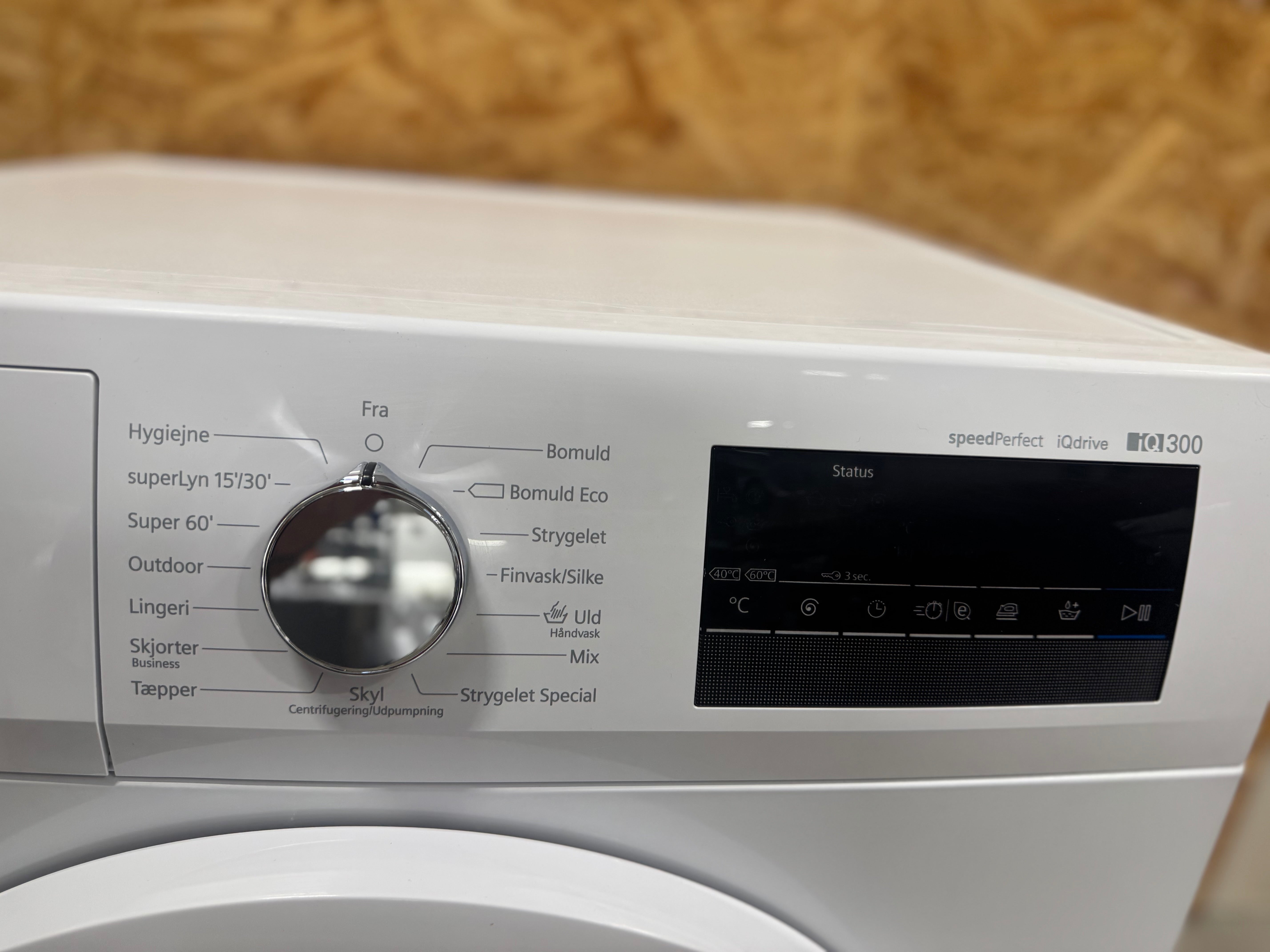 Siemens iQ300 vaskemaskine WM14N207DN - D17603