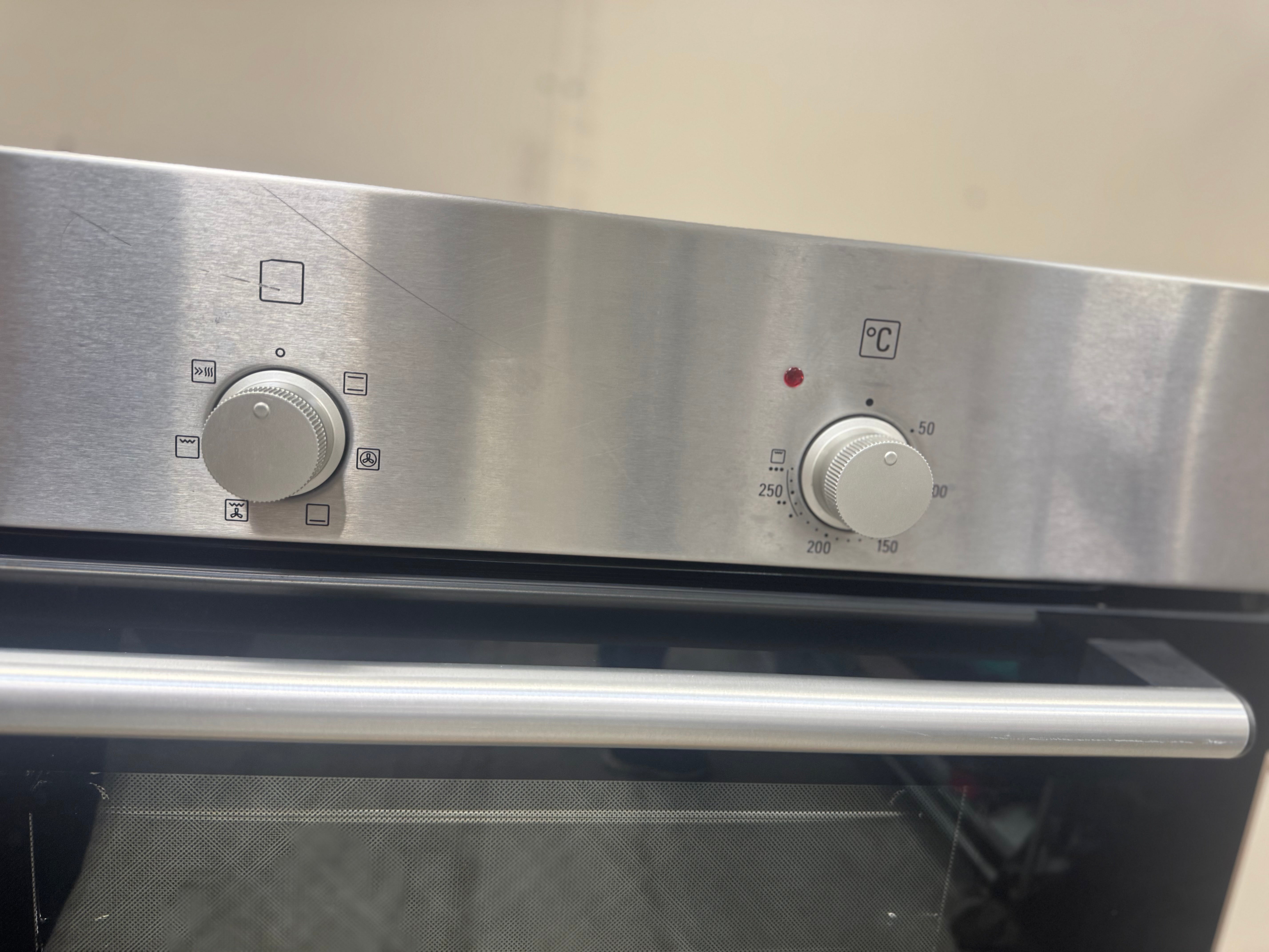 Siemens indbygningsovn HB301E2S - D16834