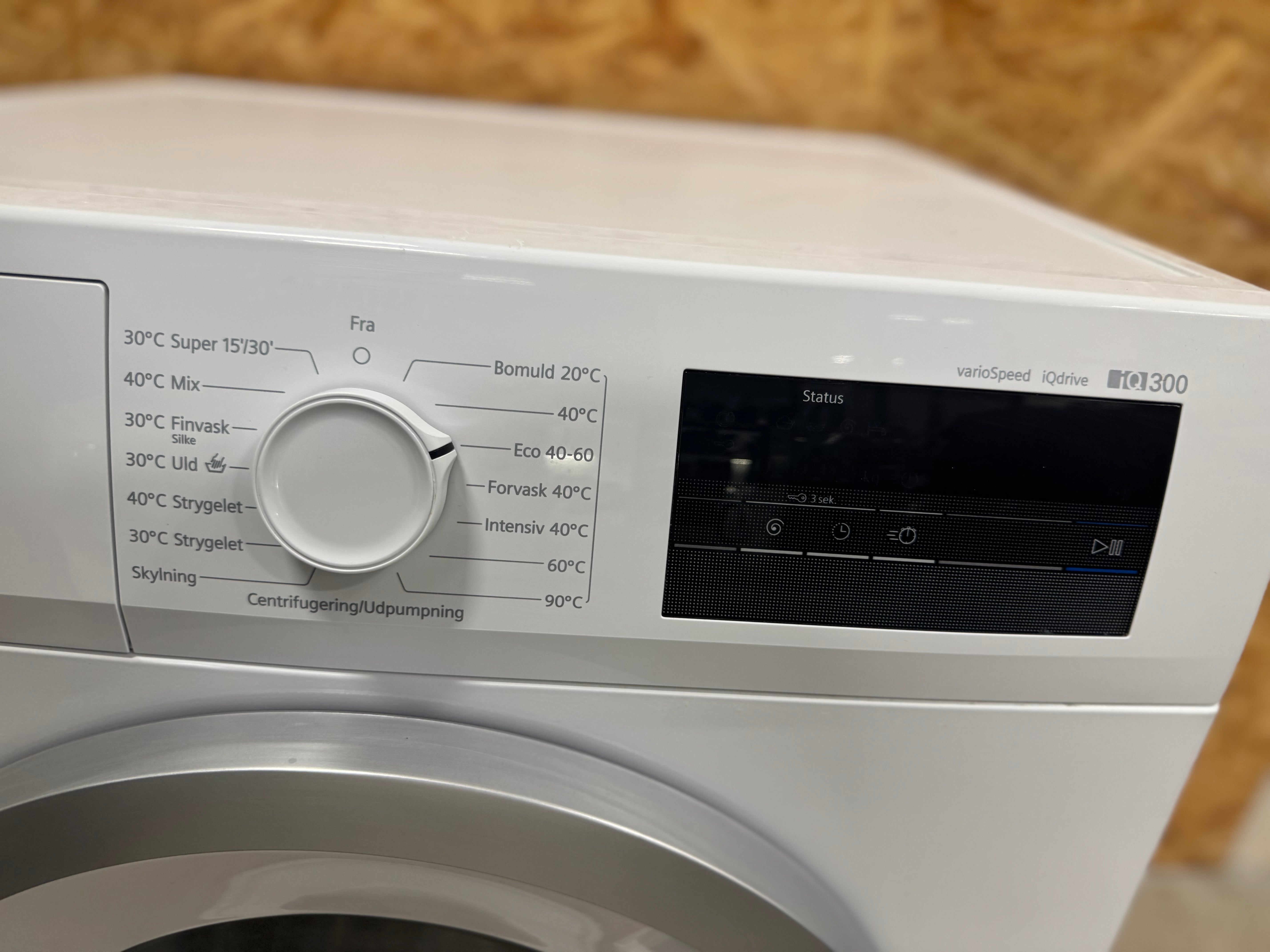 Siemens iQ300 vaskemaskine WM14N0L3DN - D17353