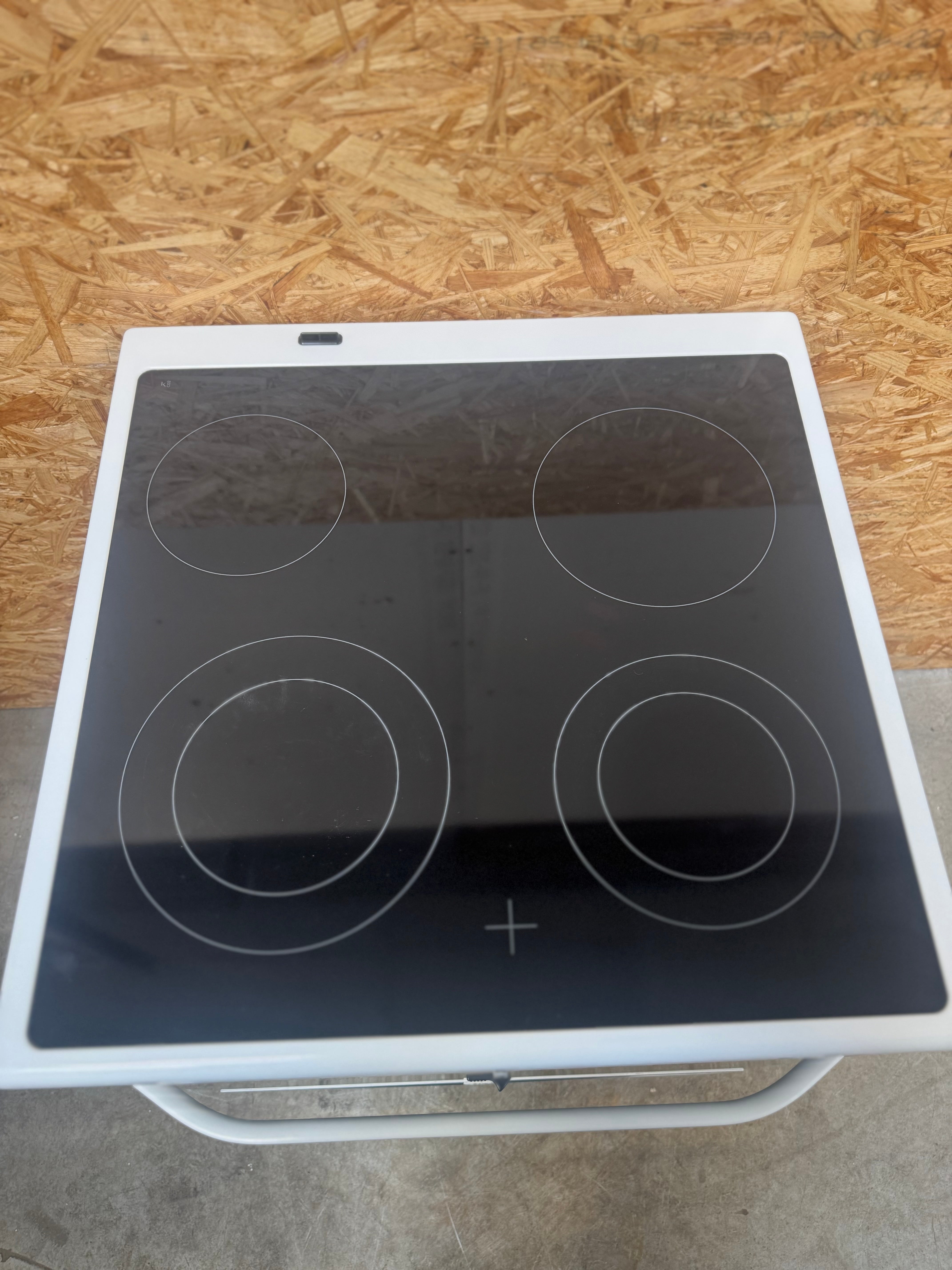 Voss keramisk komfur ELK13030HV - D16252