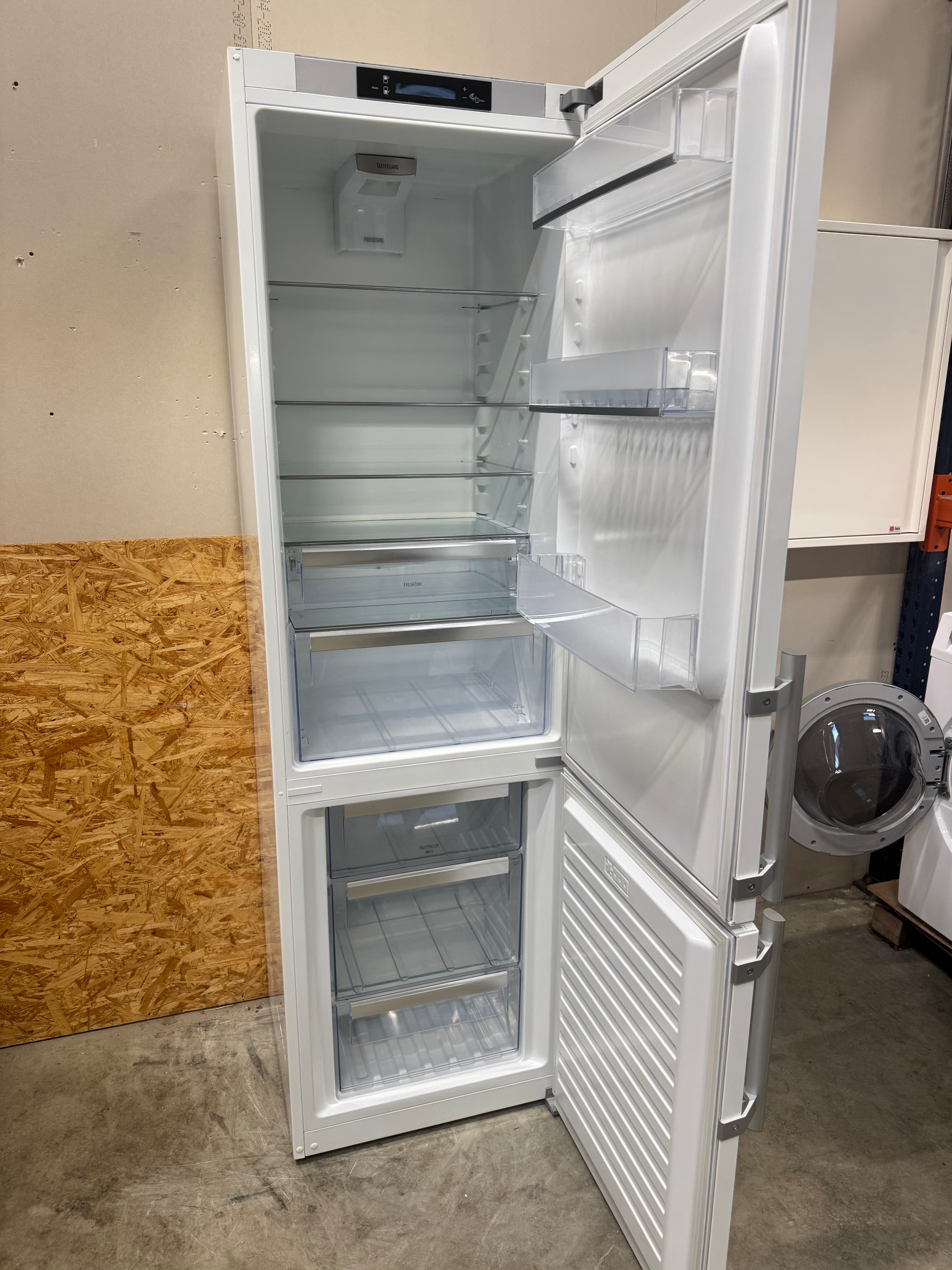 Electrolux køle/fryseskab EN3855MOW - D16507