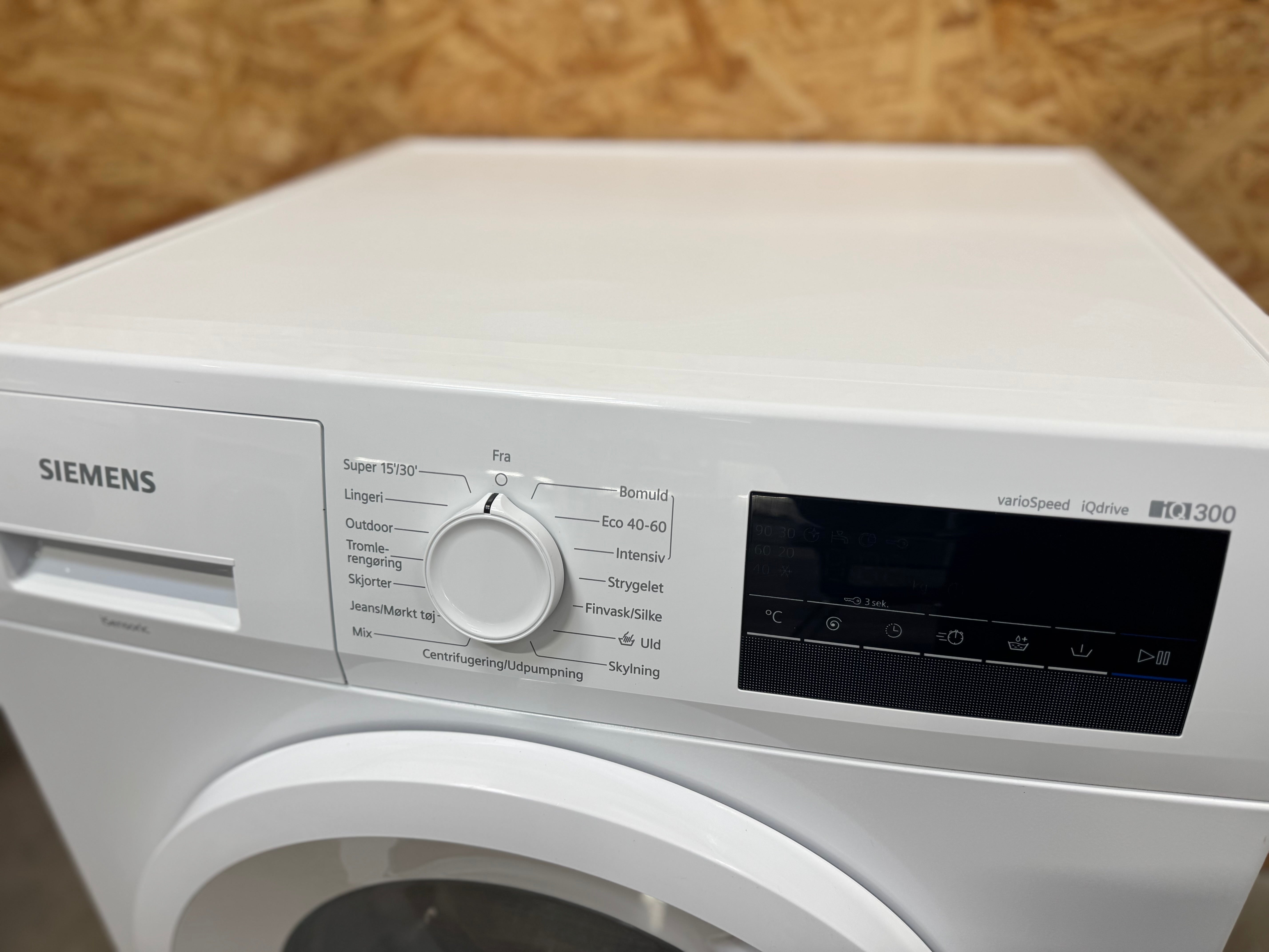 Siemens iQ300 vaskemaskine WM14N2L3DN - D14416