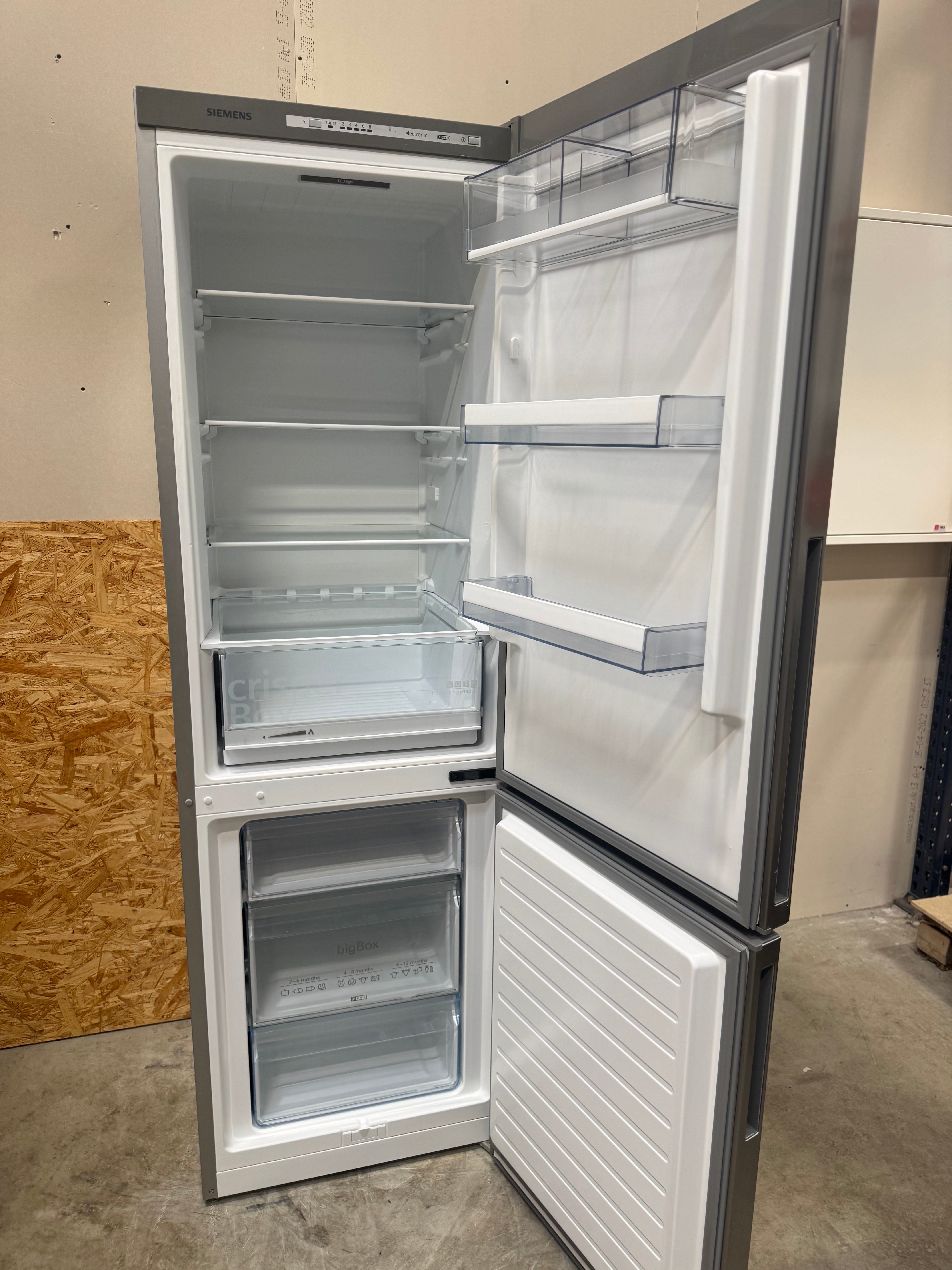 Siemens køle/fryseskab KG36VVI32 - D16544