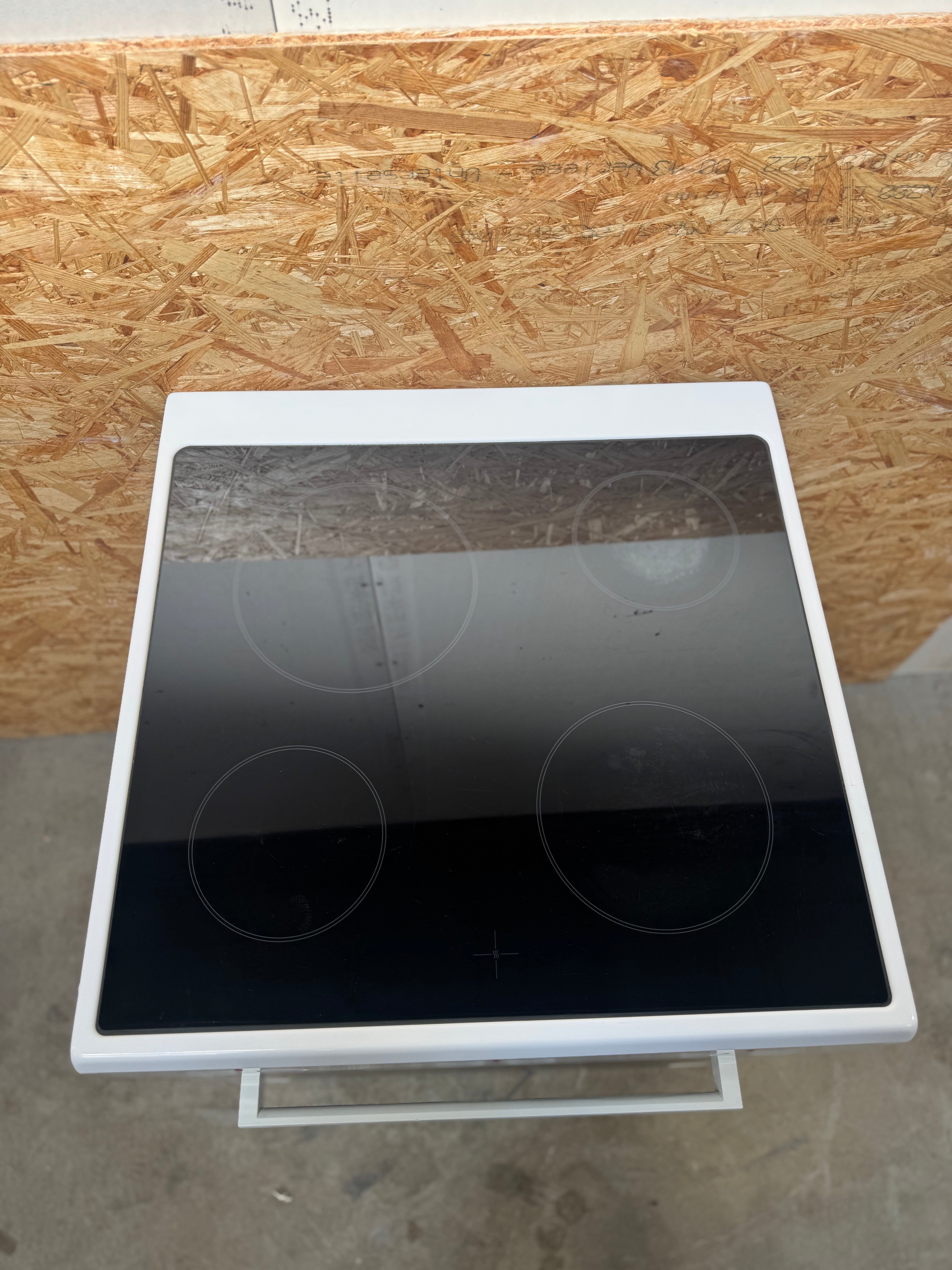 Bosch keramisk komfur HCE722123U - D16012