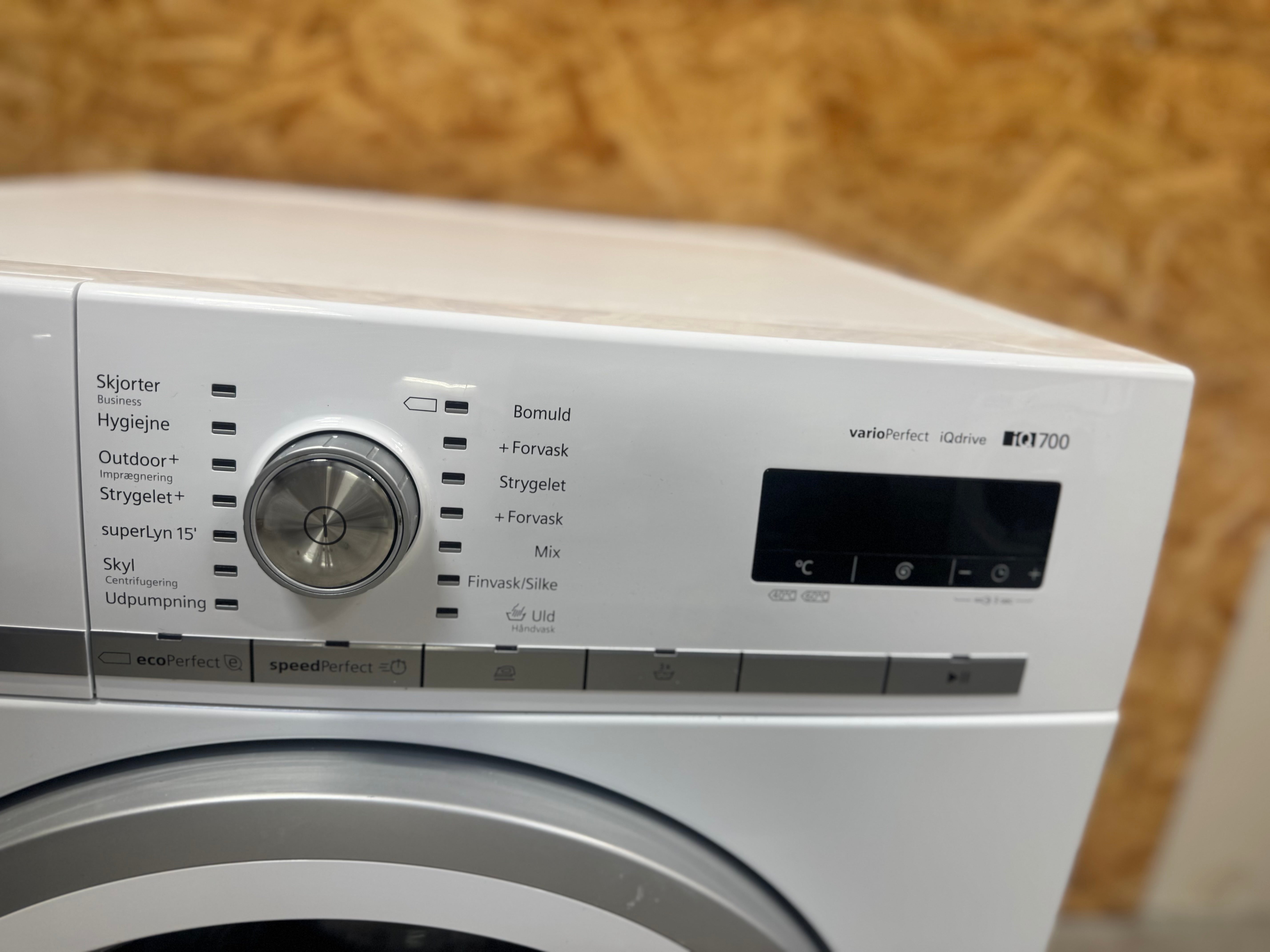 Siemens iQ700 vaskemaskine WM16W468DN - D16990