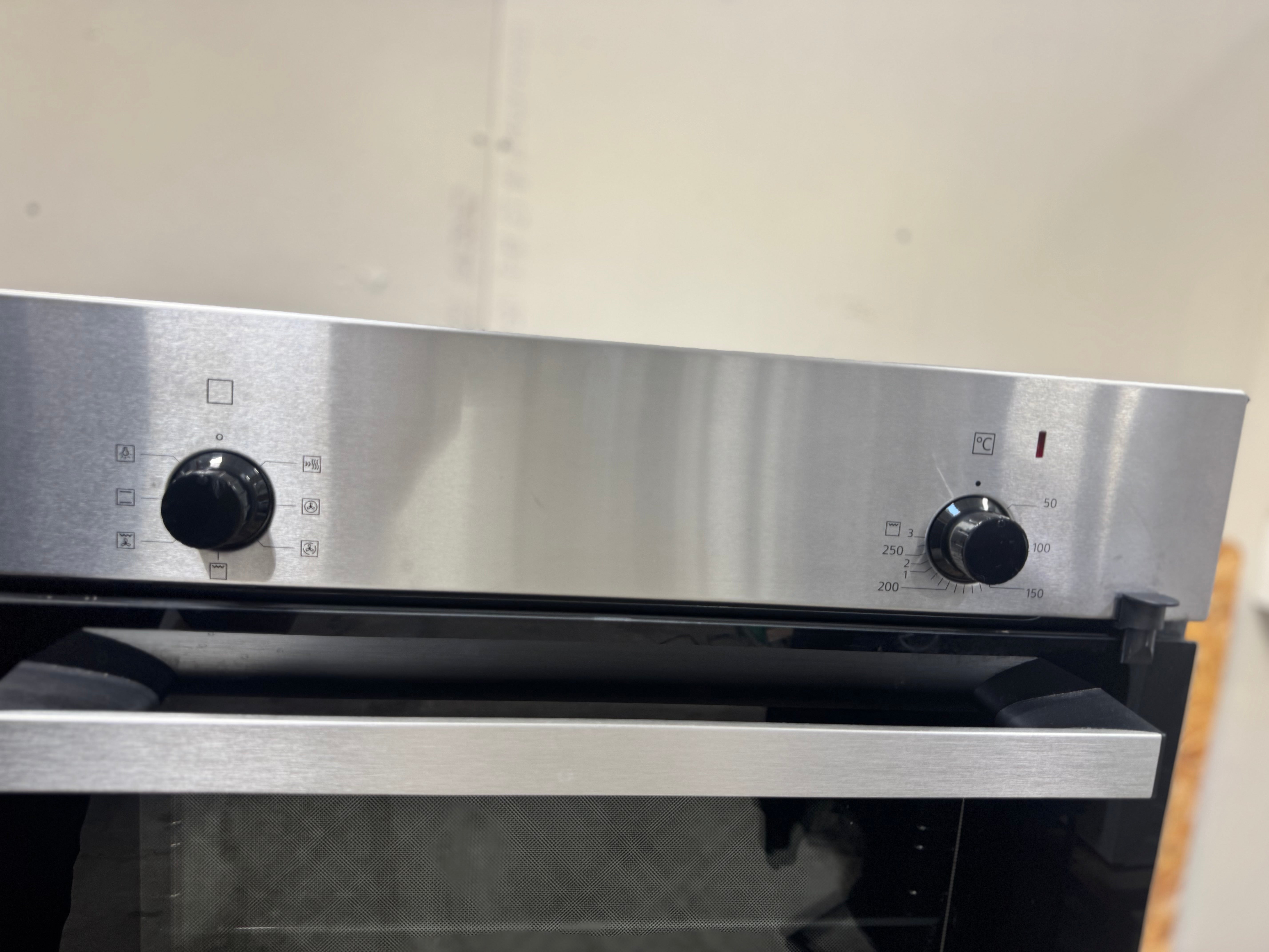 Siemens indbygningsovn HB010FBR0S - D17722