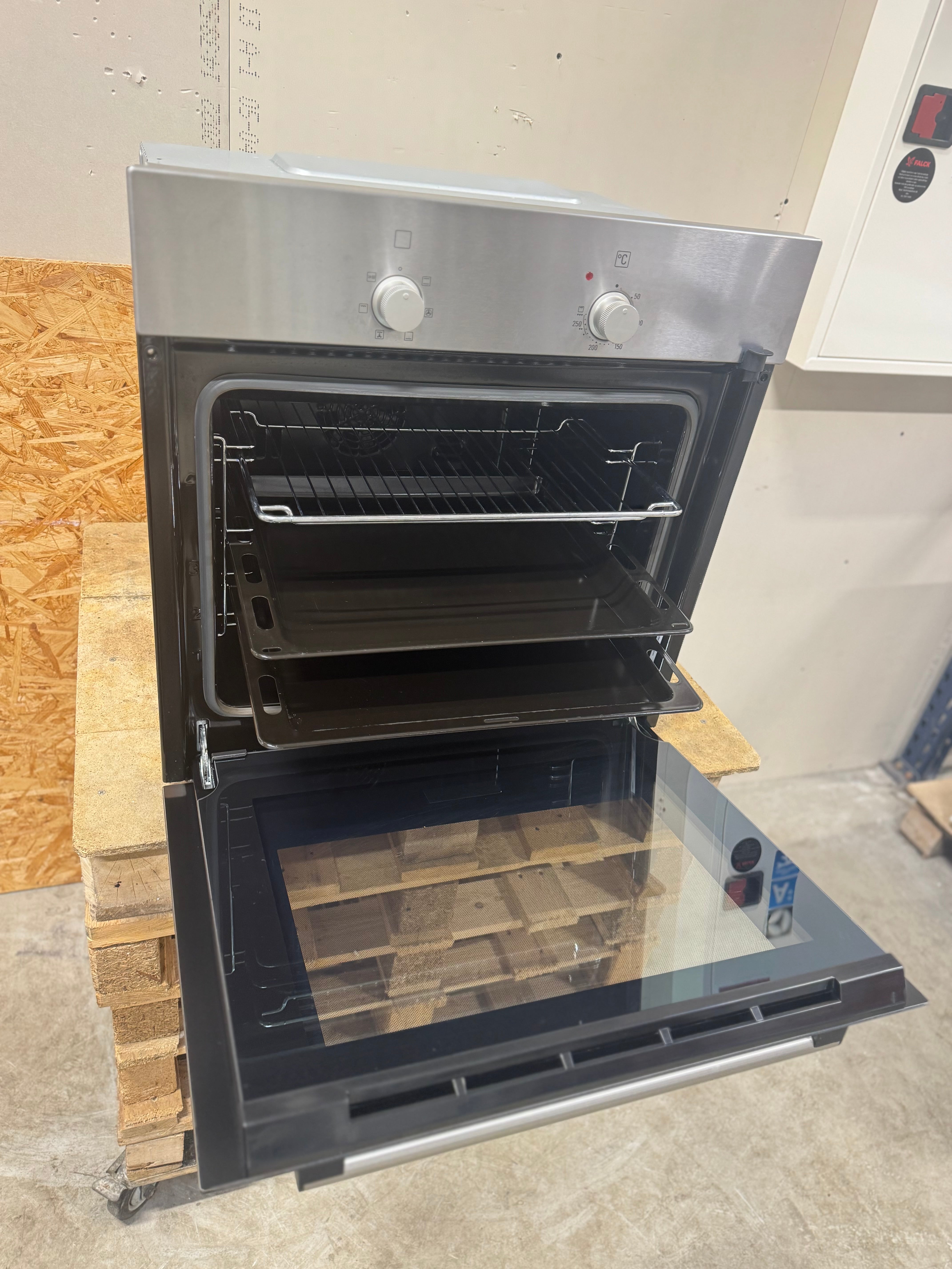 Siemens indbygningsovn HB301E2S - D16341