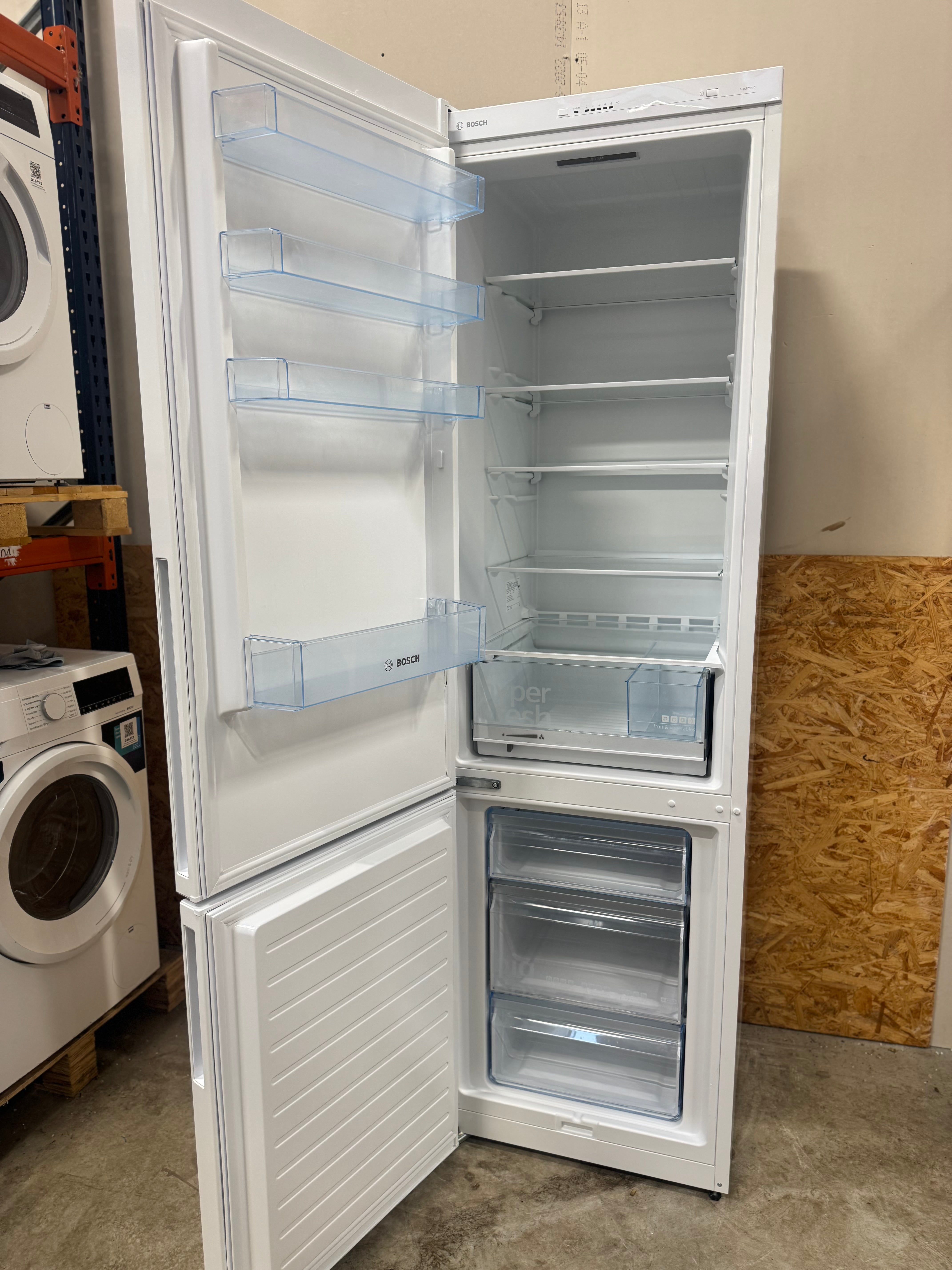 Bosch køle/fryseskab KGV39VWEA - D17490