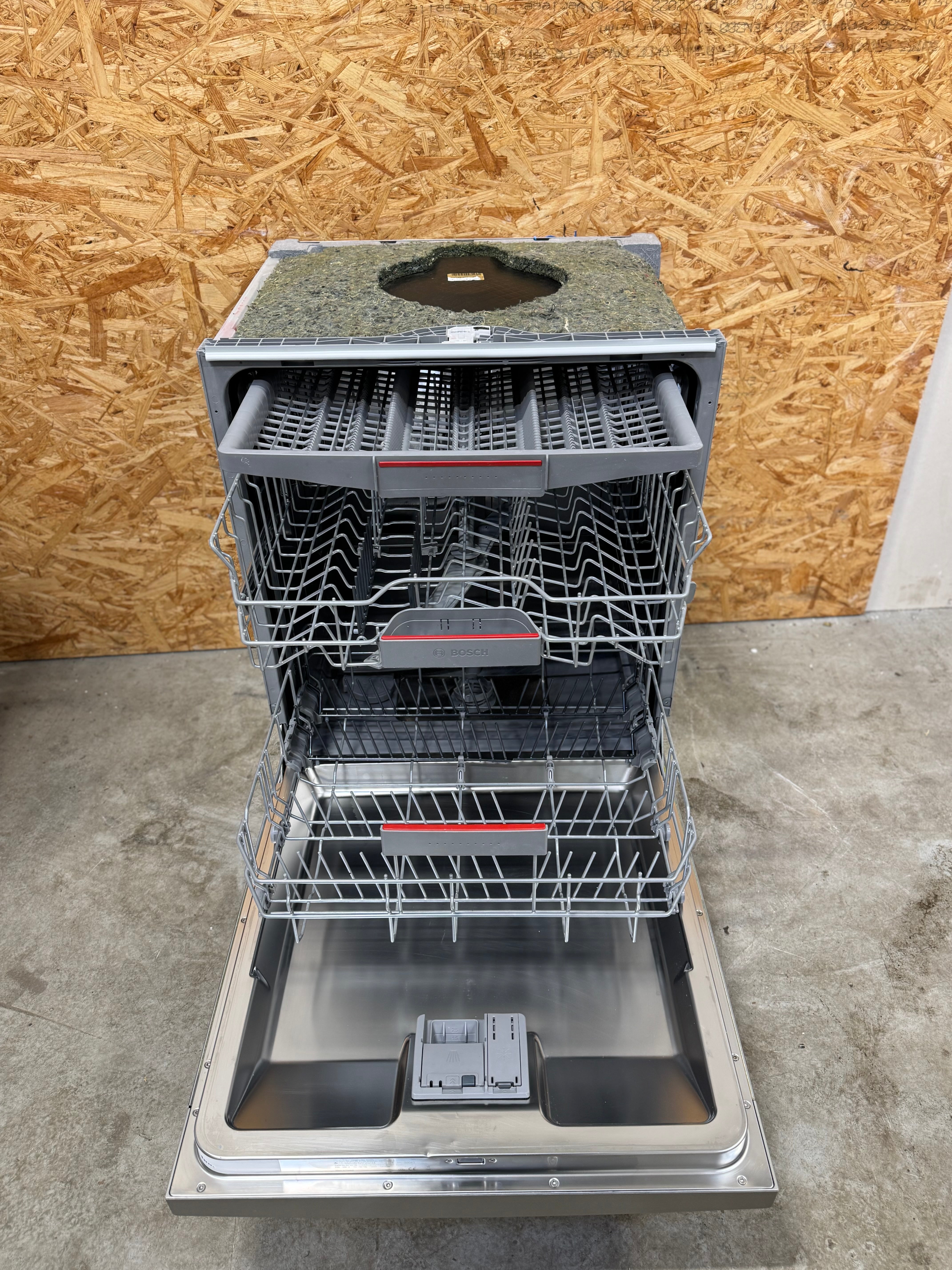 Bosch Series 4 opvaskemaskine SMU4HVI72S - D17037