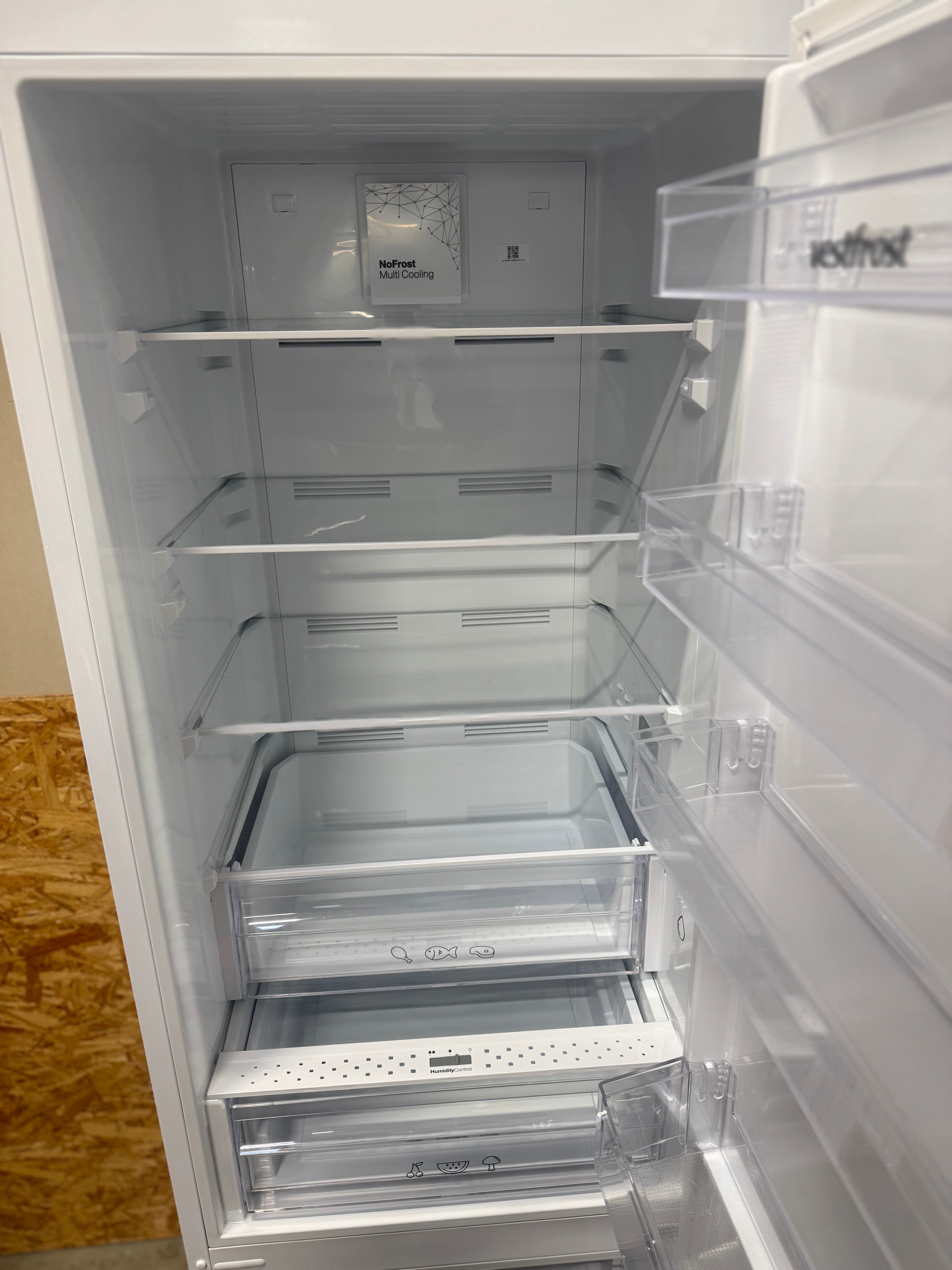 Vestfrost køle-/fryseskab SW699MENFH - D17513