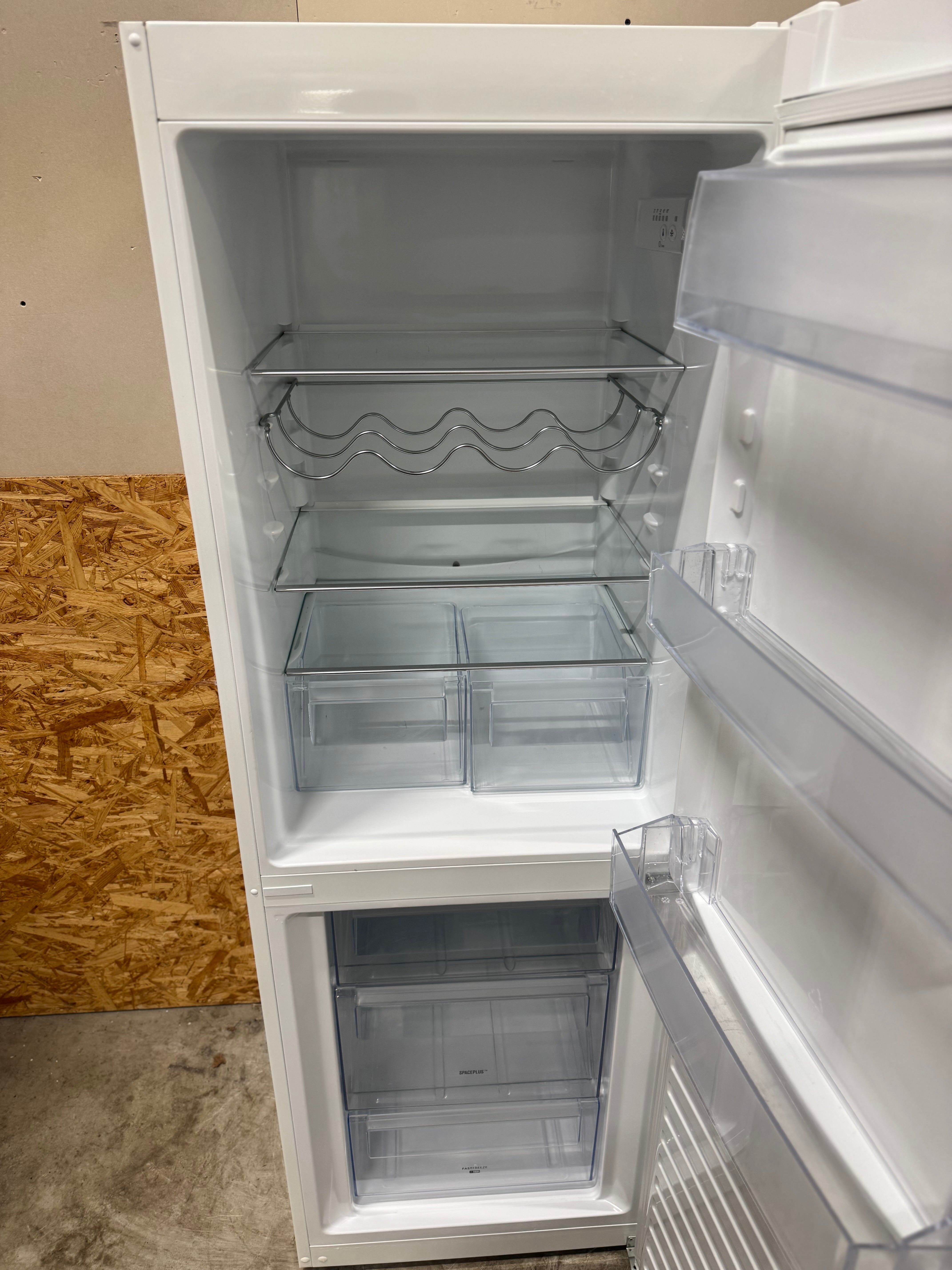 Electrolux køle/fryseskab LNT3LE31W1 - D17385