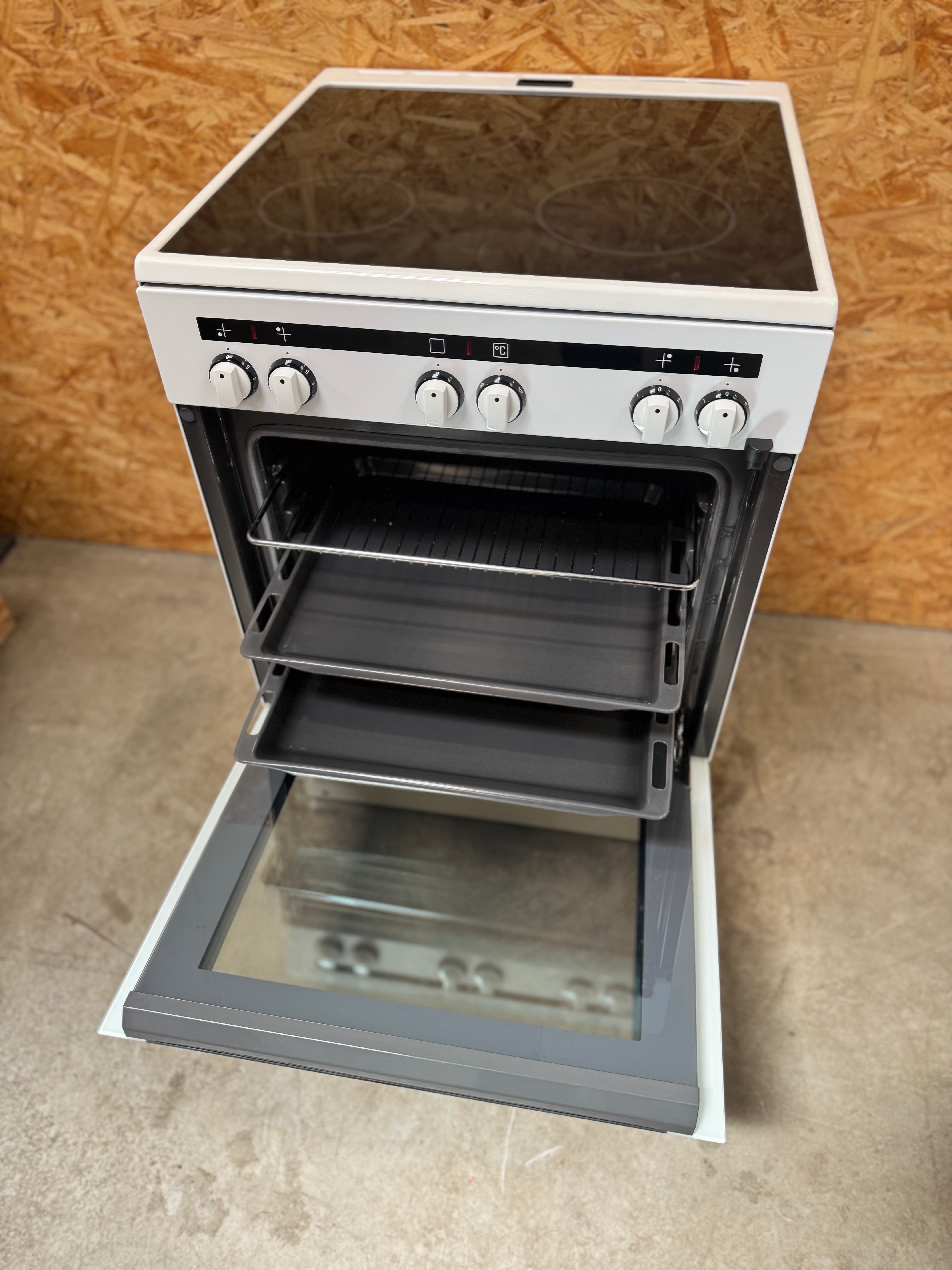 Bosch keramisk komfur HL122210S - D15672