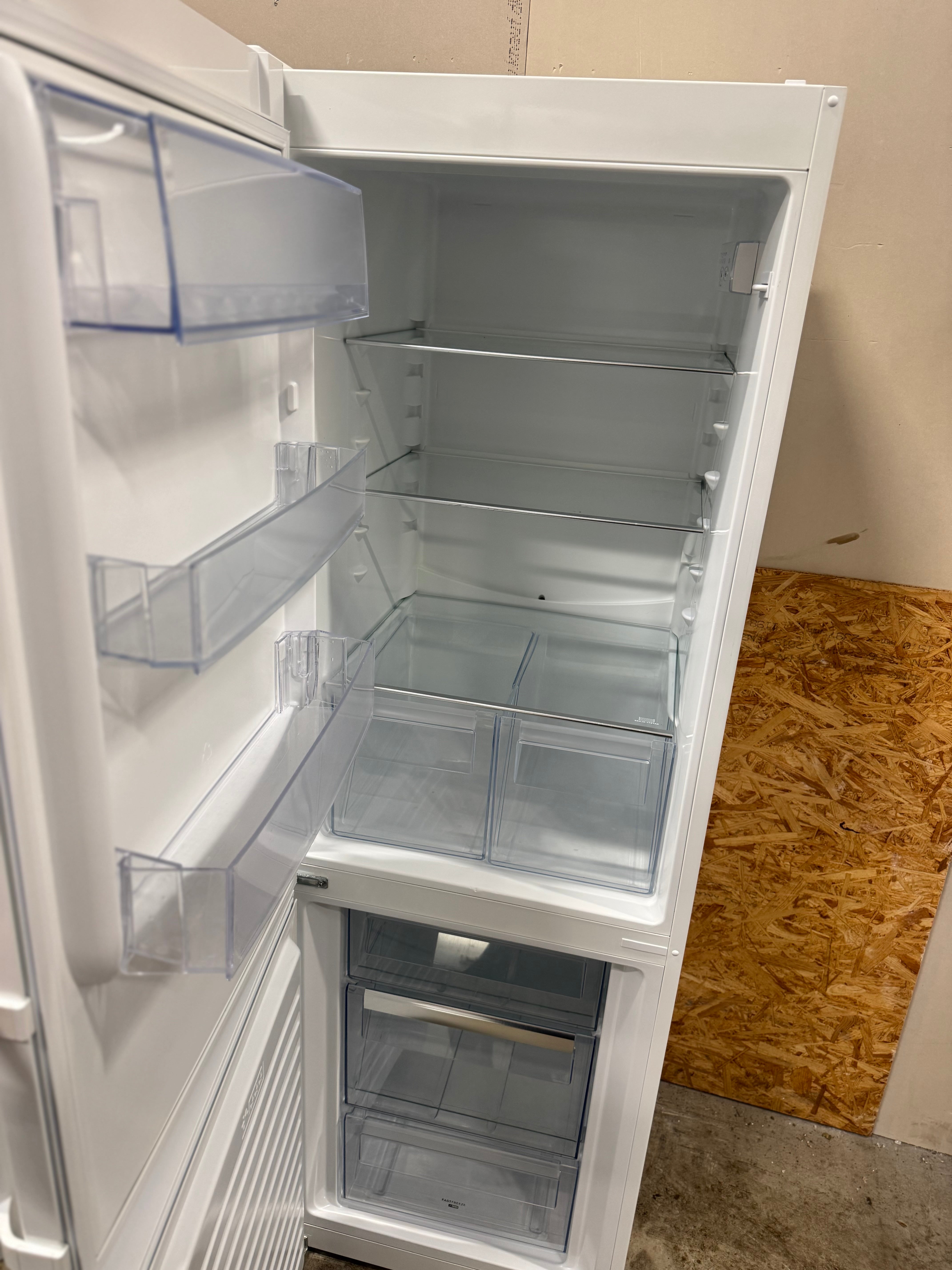 Electrolux køle/fryseskab LNT3LE34W2 - D17476