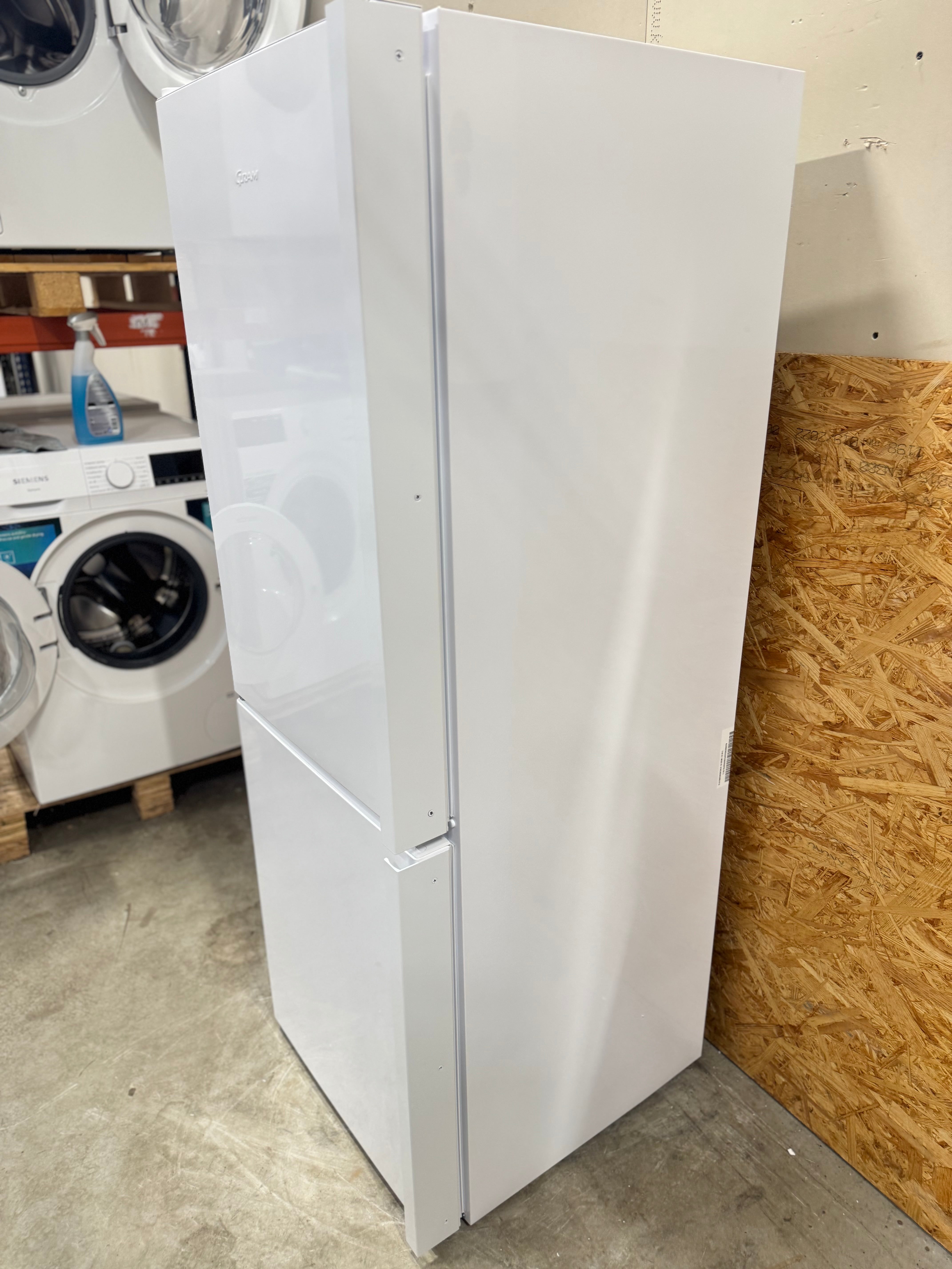 Gram køle/fryseskab KF471554 - D15463