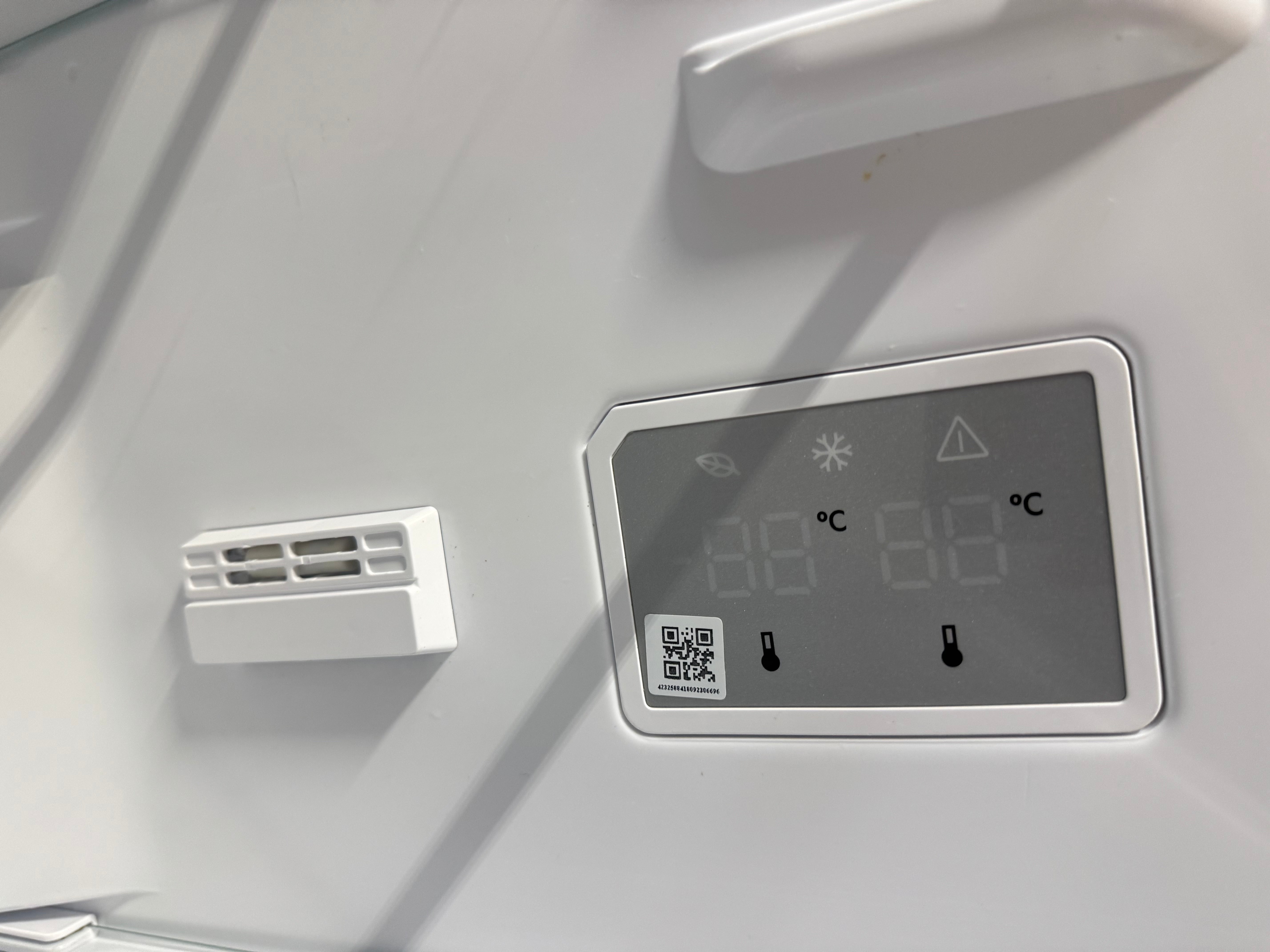 Electrolux køle/fryseskab LNC7ME32W4 - D17760