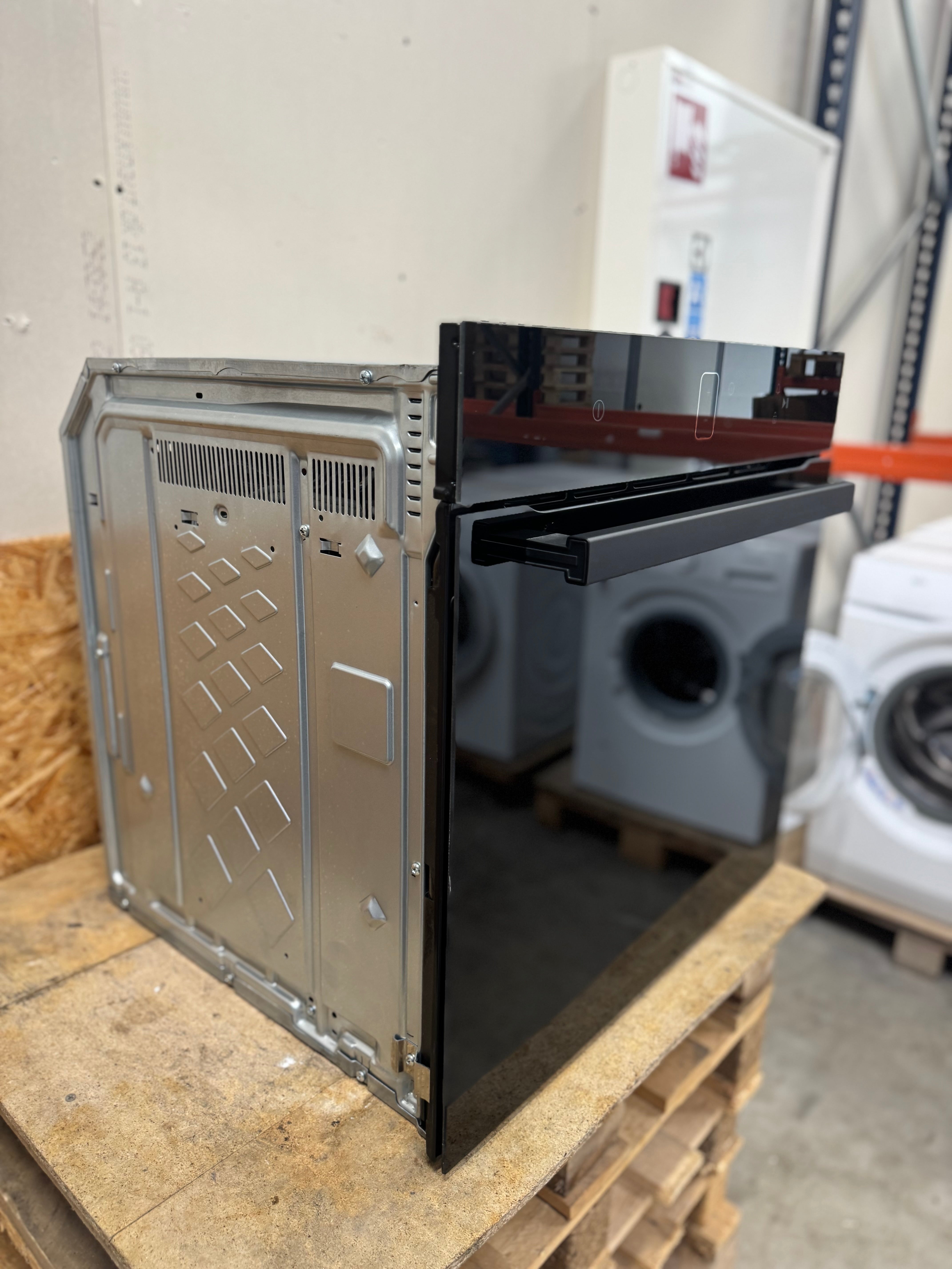 Blomberg indbygningsovn OEN8350B - D16283