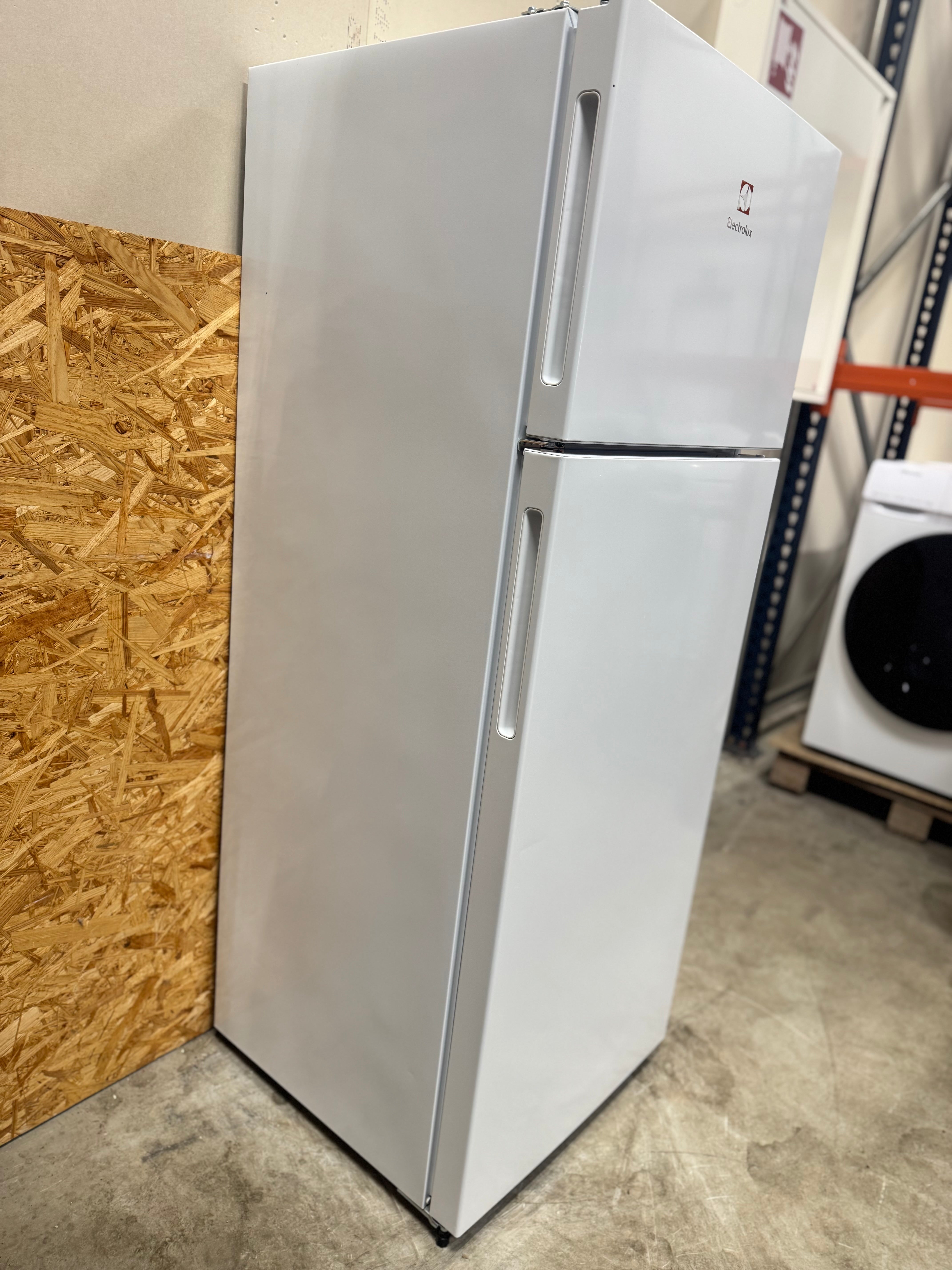 Electrolux køle/fryseskab LTB1AE24W0 - D17379