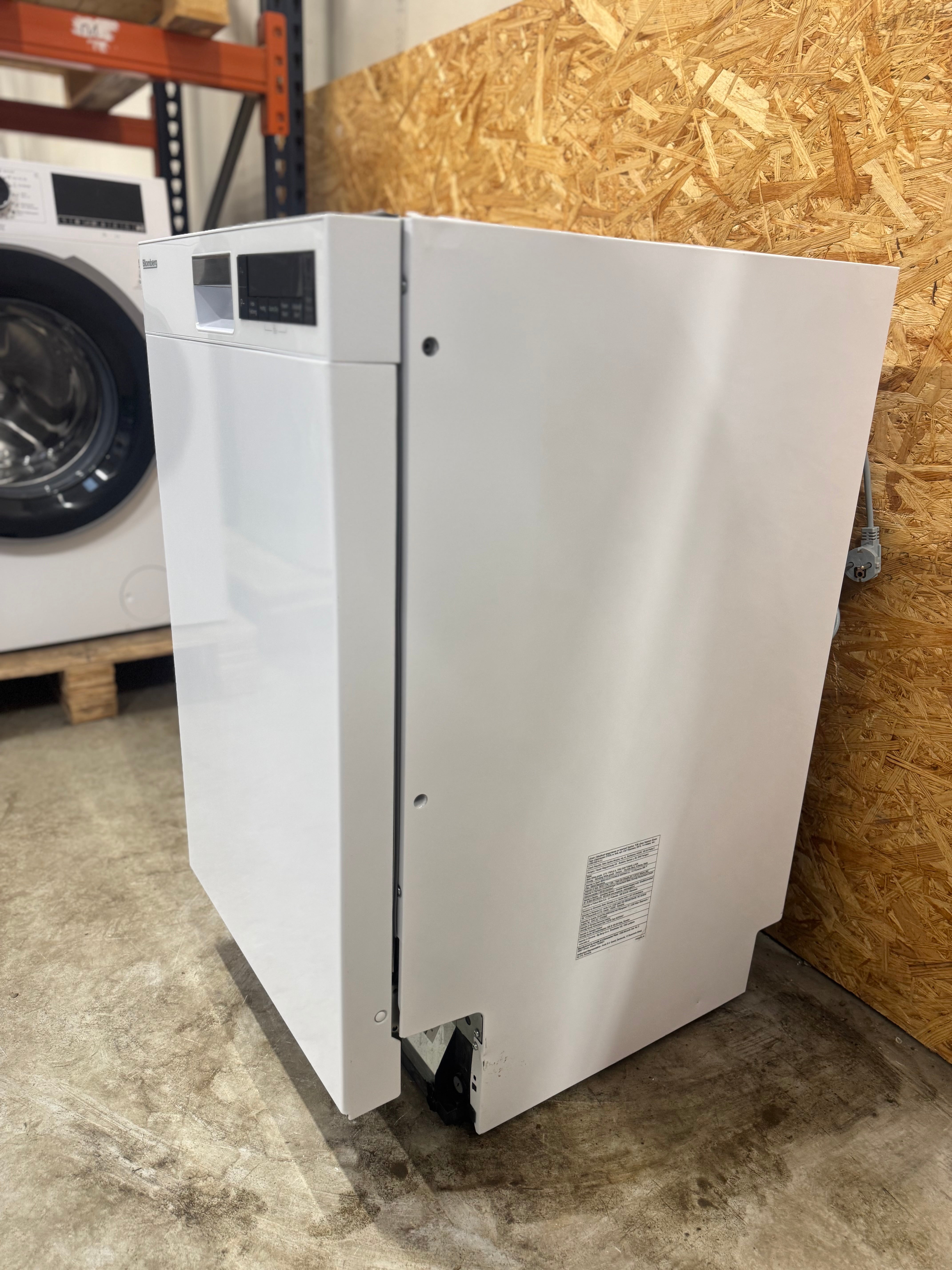 Blomberg 45cm opvaskemaskine GUS28S22W - D17881