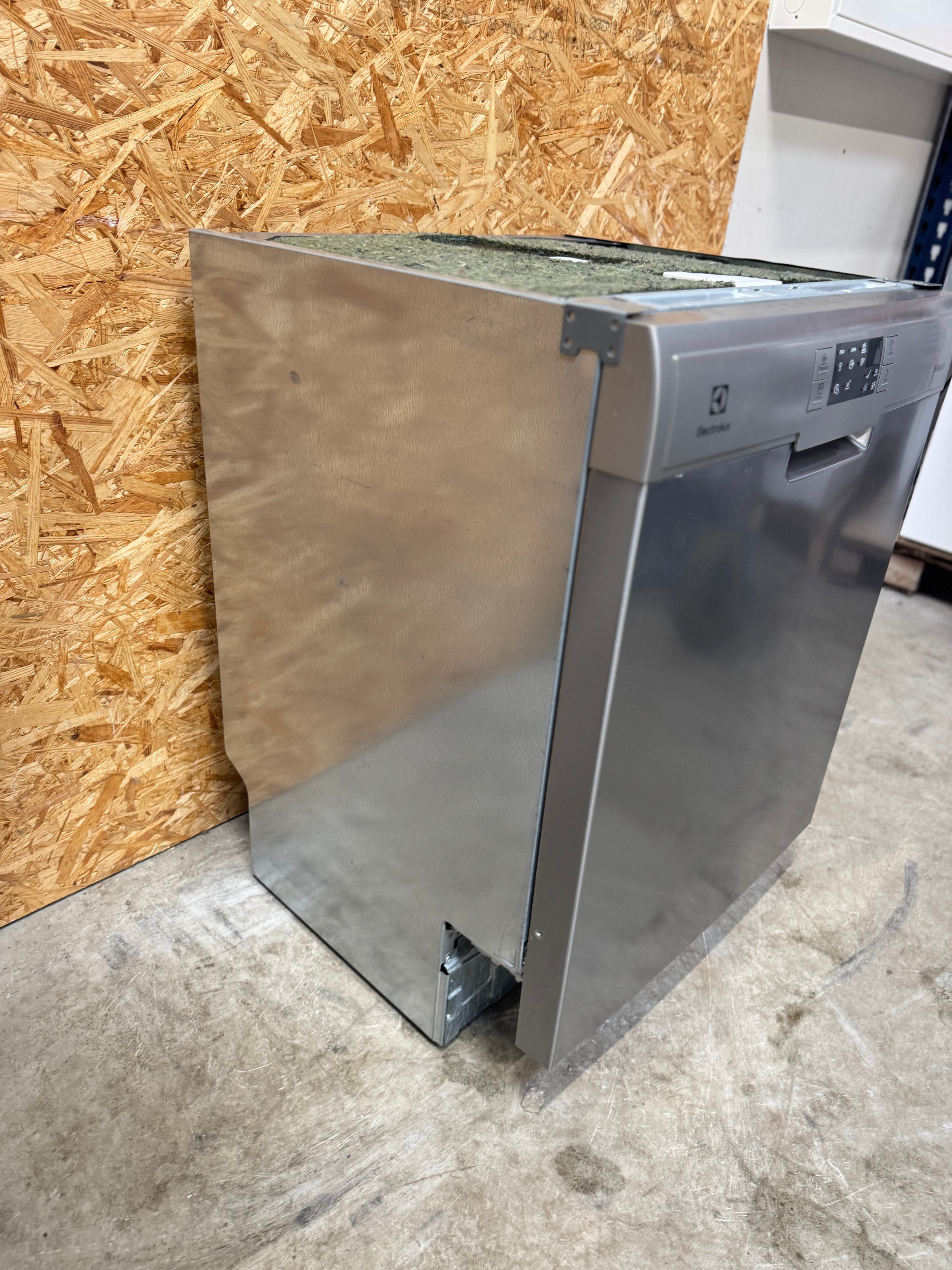 Electrolux opvaskemaskine ESM48331SX - D15803