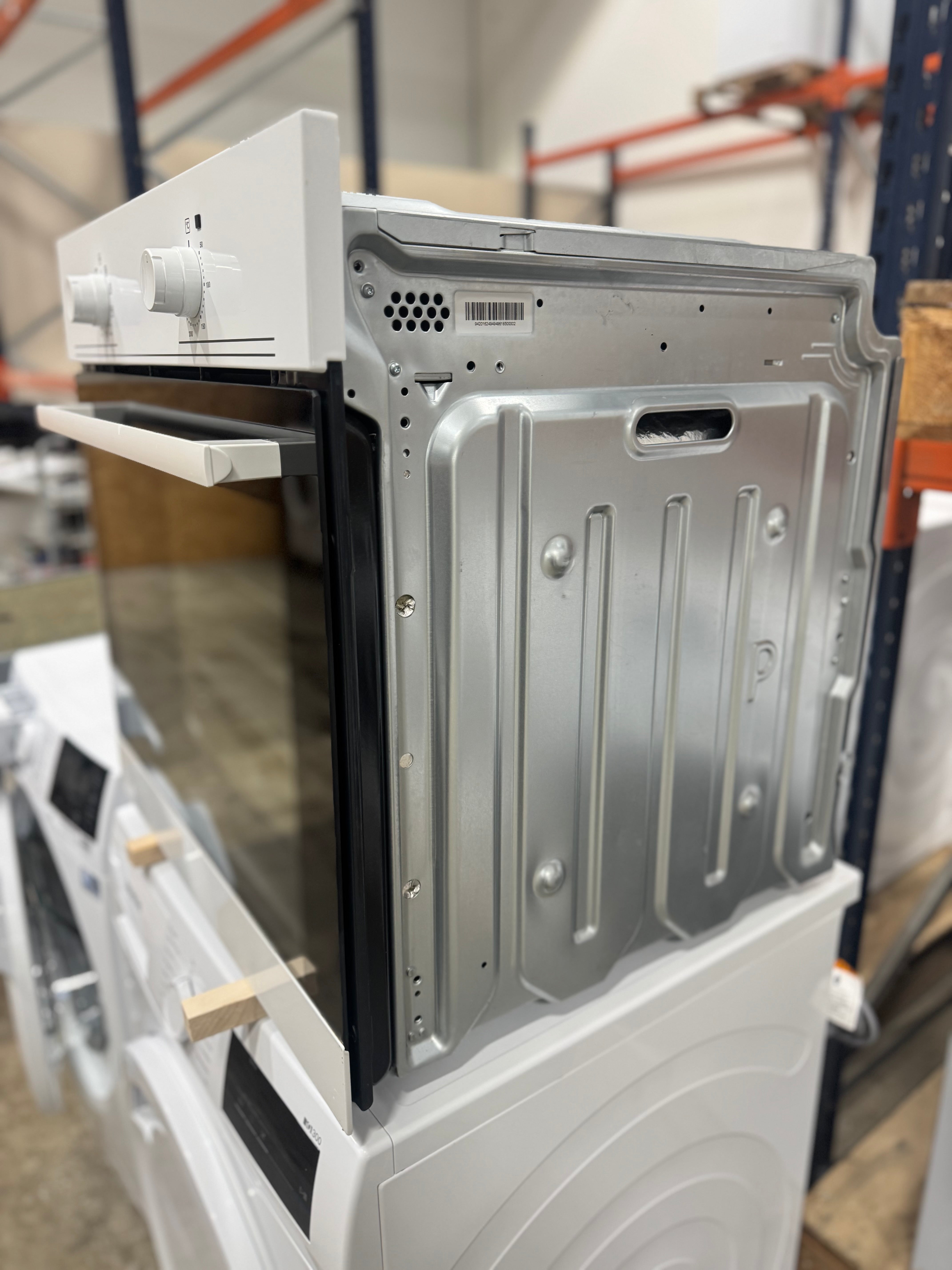 Electrolux indbygningsovn EOB100W - D17410