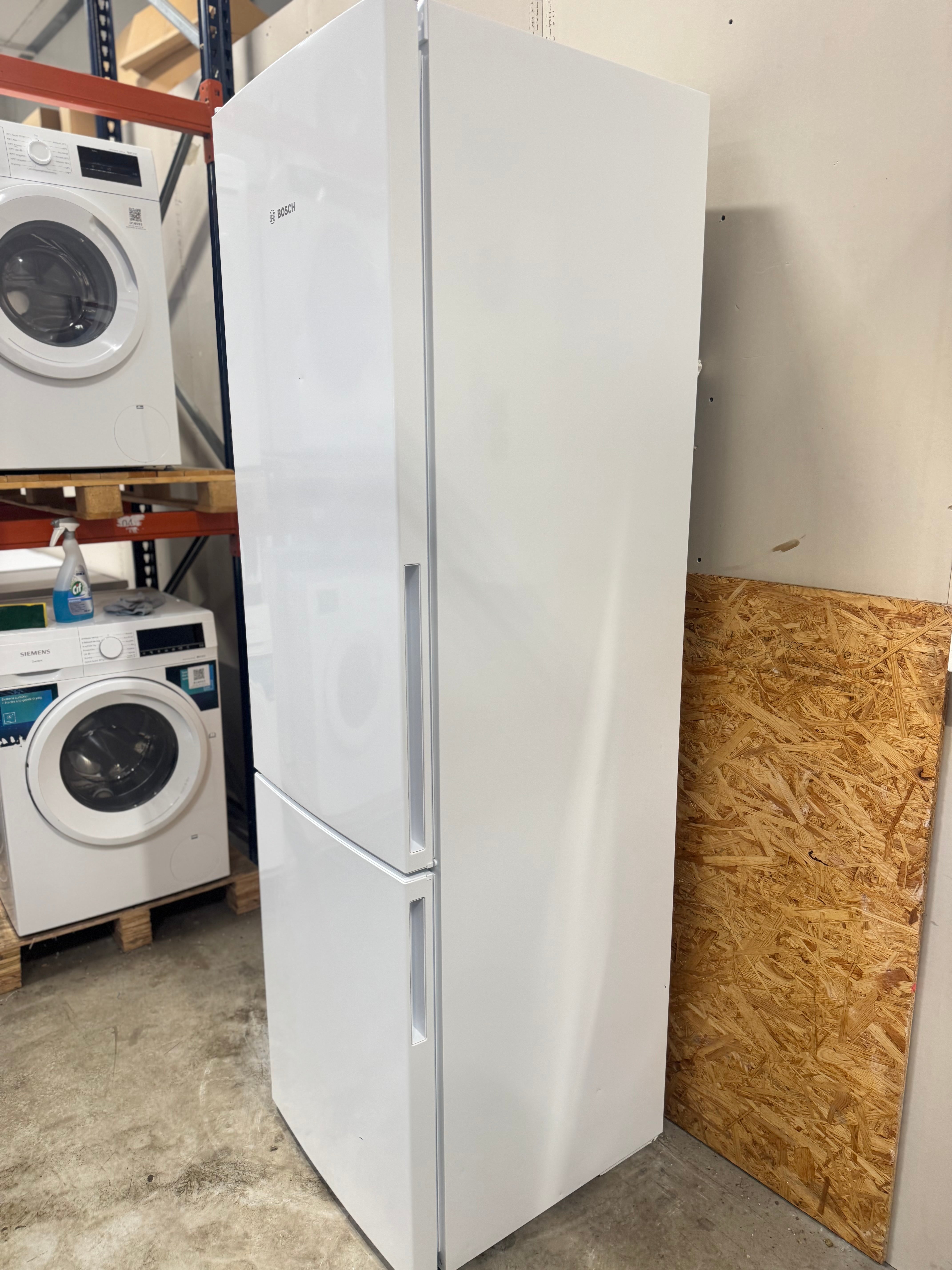 Bosch køle/fryseskab KGV39VWEA - D17490