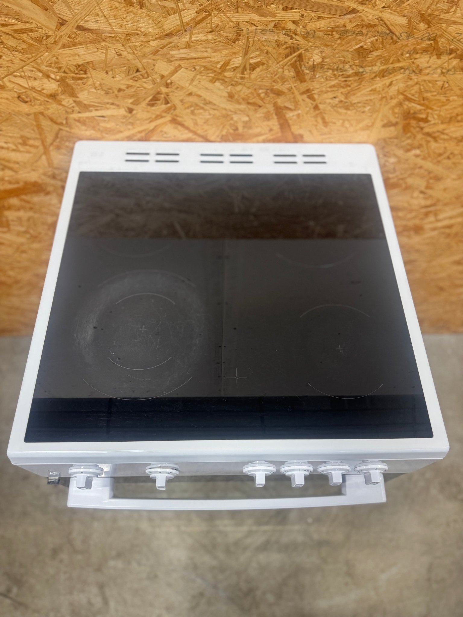 Blomberg keramisk komfur HKT8031 - D18063 - Recirk - D18063