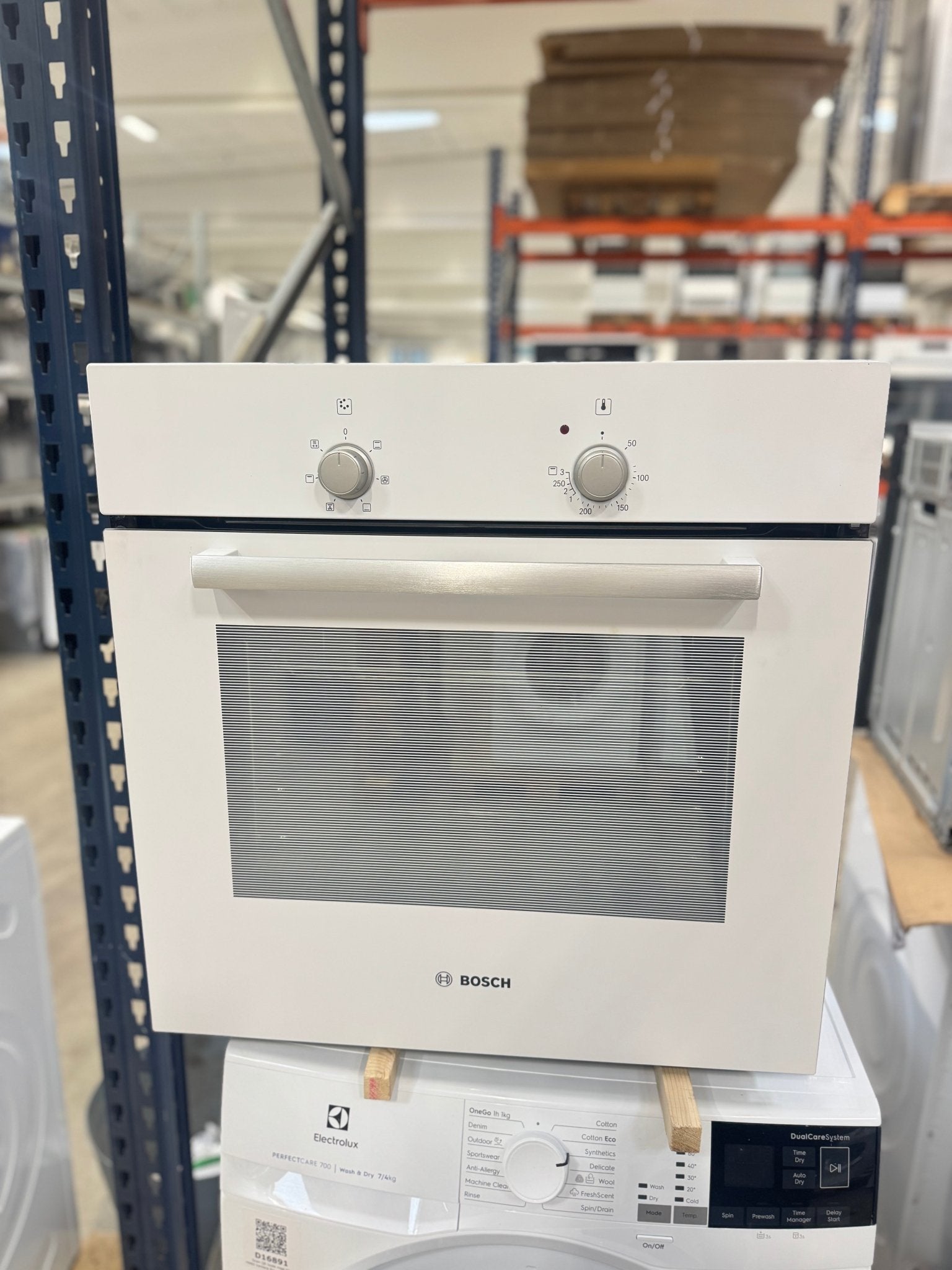 Bosch indbygningsovn HBN301W2S - D18050 - Recirk - D18050
