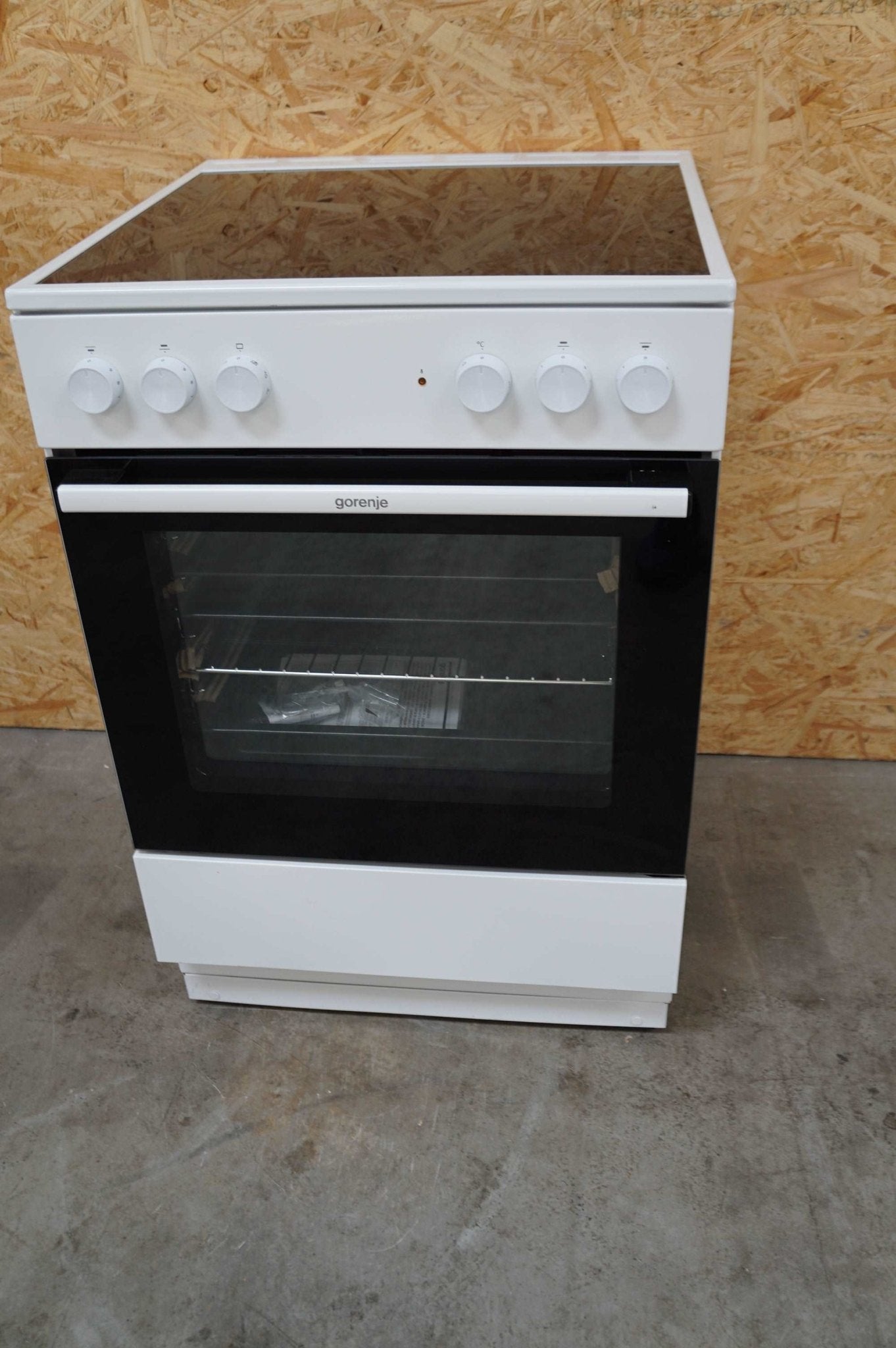 Gorenje keramisk komfur GEC6A40WD - D18756 - Recirk - D18756