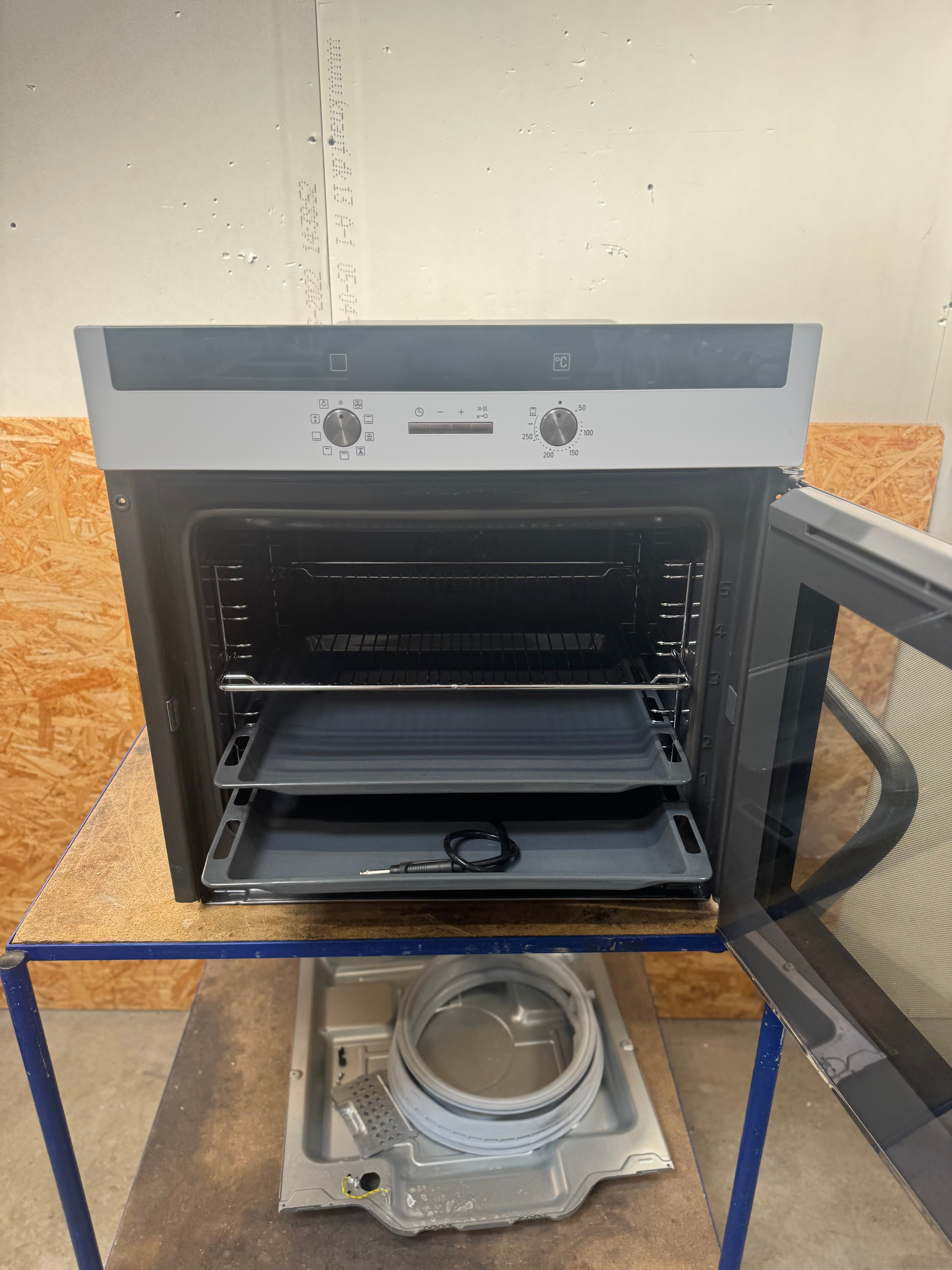Siemens indbygningsovn HB33R1240S - D18901