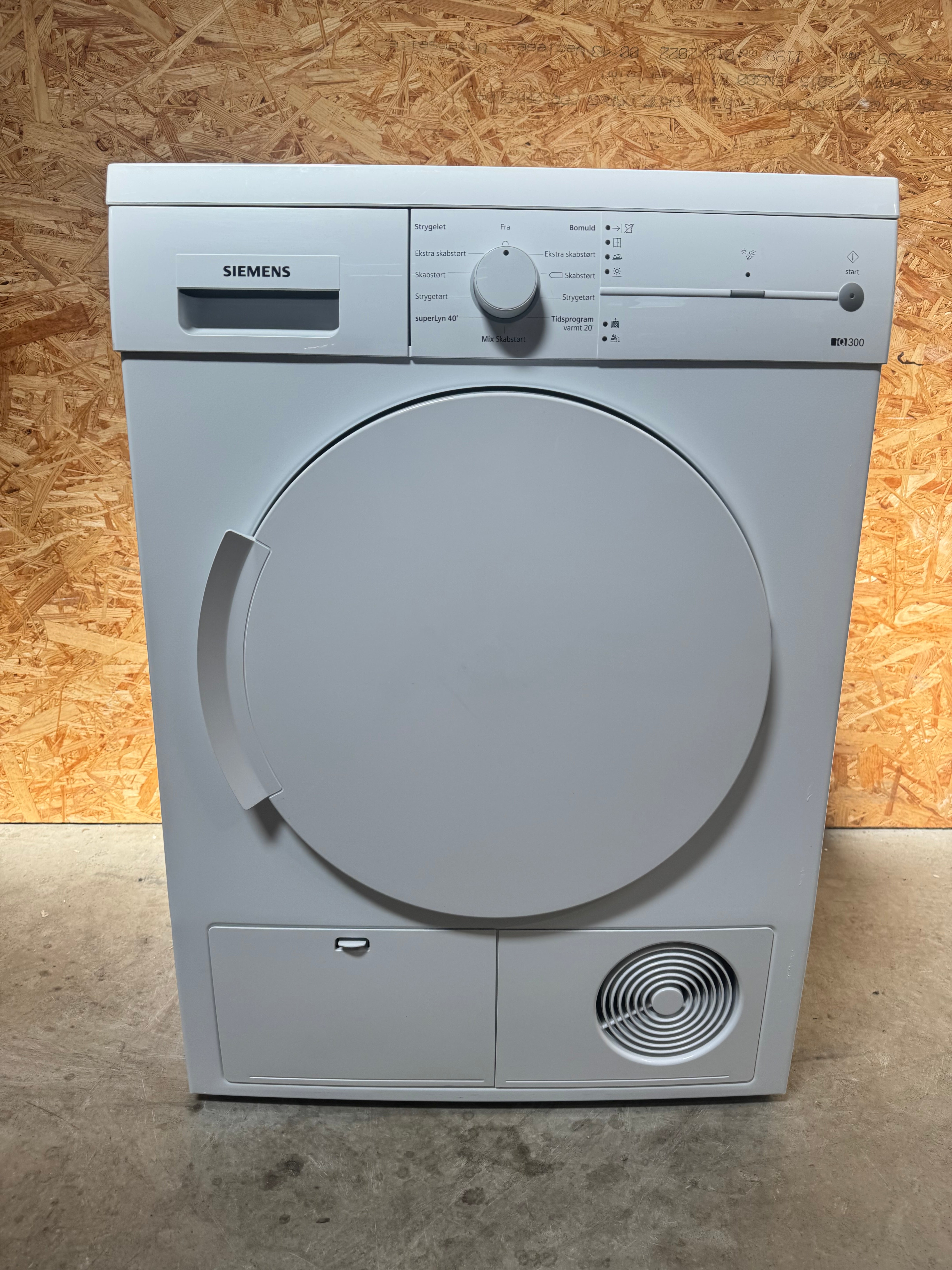 Siemens kondenstørretumbler WT44E1L7DN - D18722